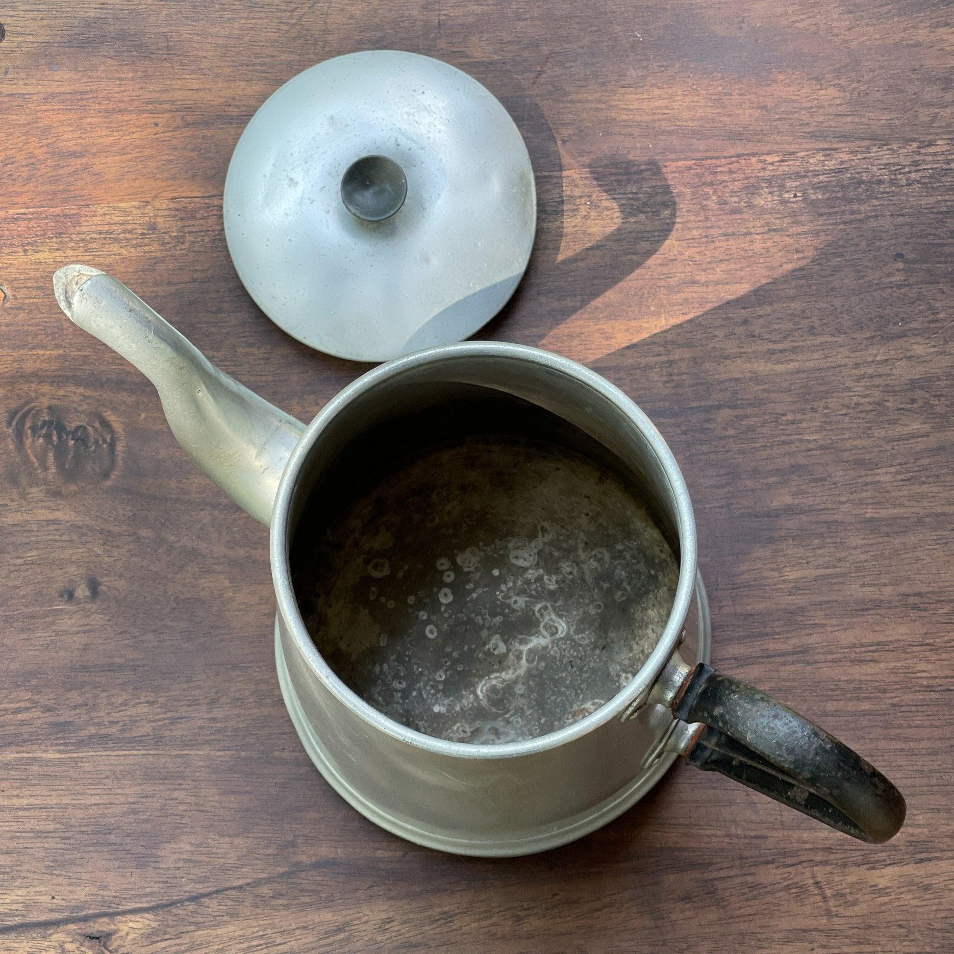 Grote aluminium thee / koffiepot - Bamestra Curiosa