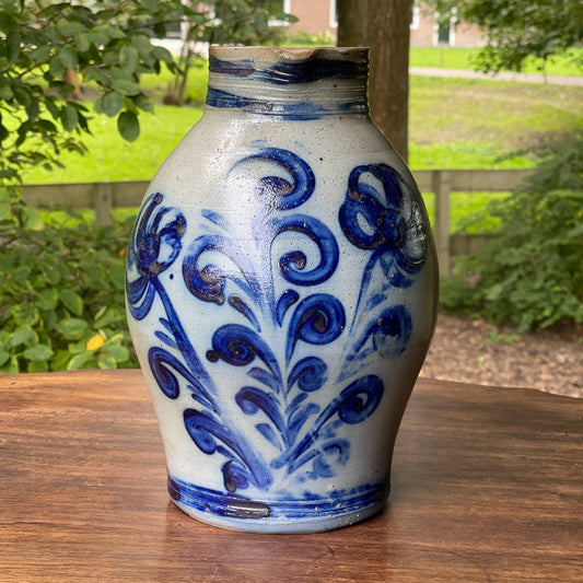 Grote antieke Keulse aardewerk kan / vaas - Bamestra Curiosa