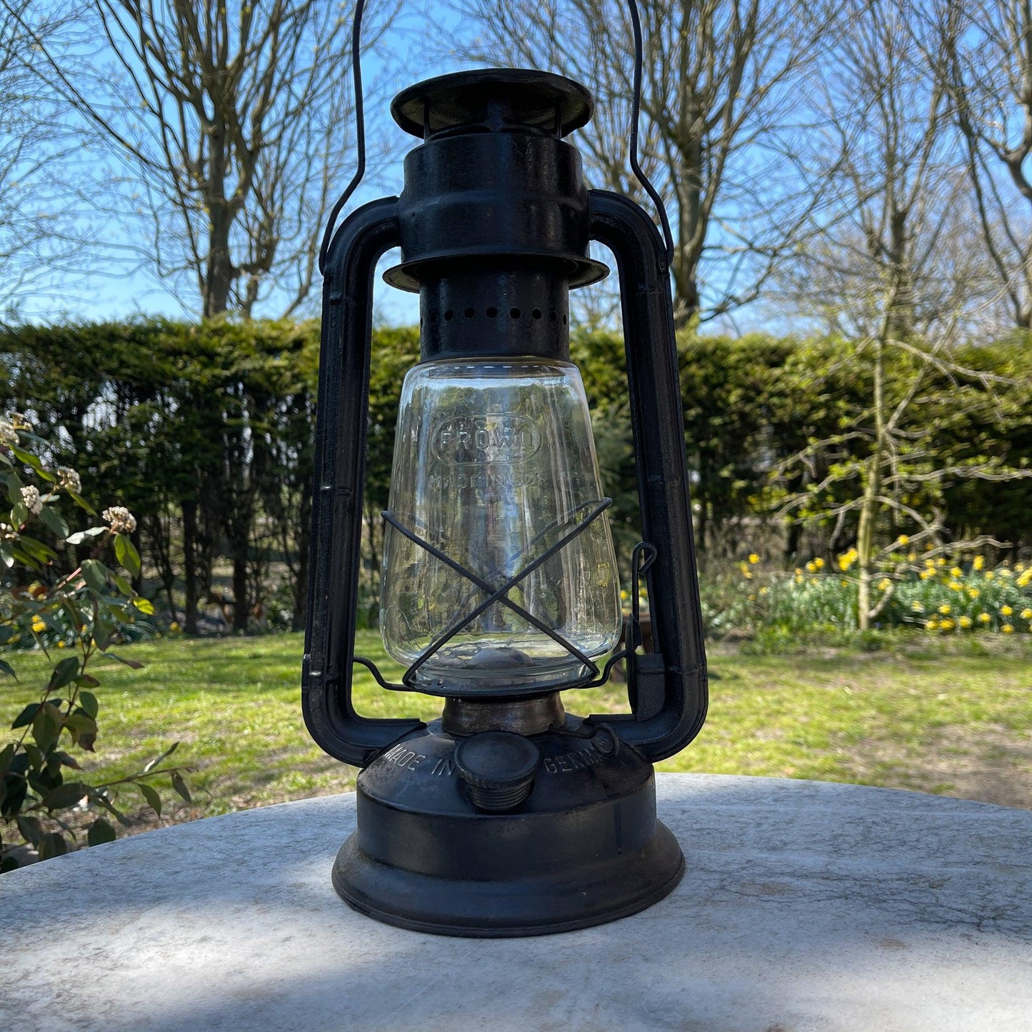 Grote antieke stormlantaarn petroleum lamp Frowo 340 - Bamestra Curiosa