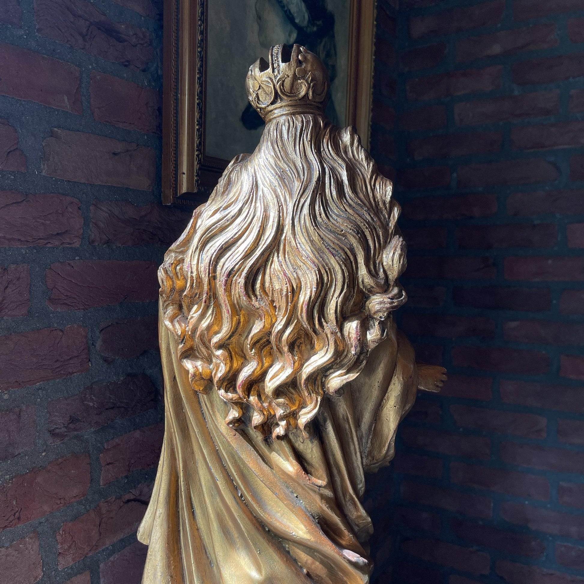 Grote gouden Maria beeld - Bamestra Curiosa