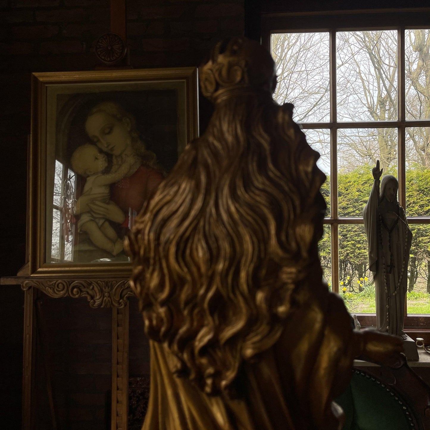 Grote gouden Maria beeld - Bamestra Curiosa