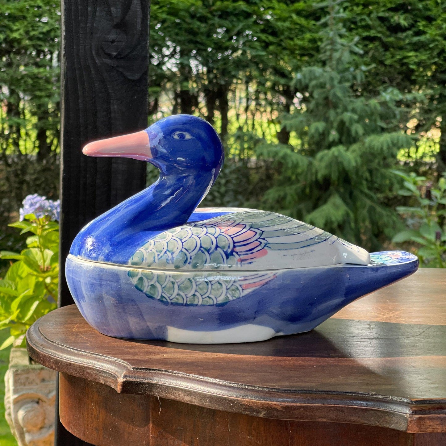 Grote schaal / patévorm met een eend - Bamestra Curiosa