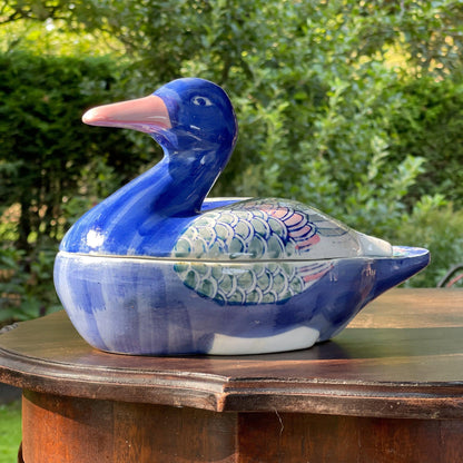 Grote schaal / patévorm met een eend - Bamestra Curiosa