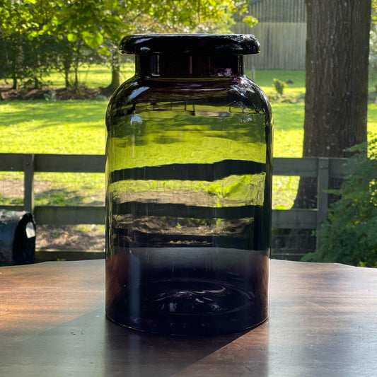 Grote vaas van donker glas - Bamestra Curiosa