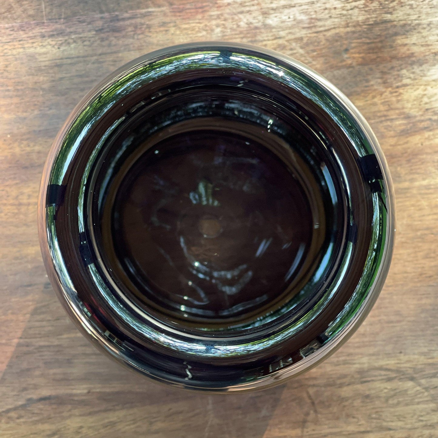 Grote vaas van donker glas - Bamestra Curiosa