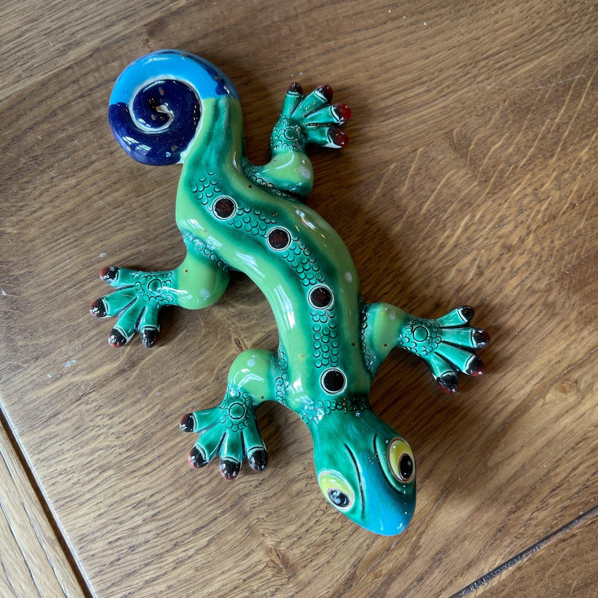 Hagedis van keramiek - Bamestra Curiosa