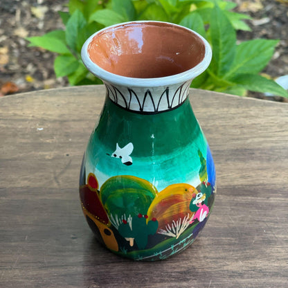 Handgeschilderd aardewerk vaasje - Bamestra Curiosa