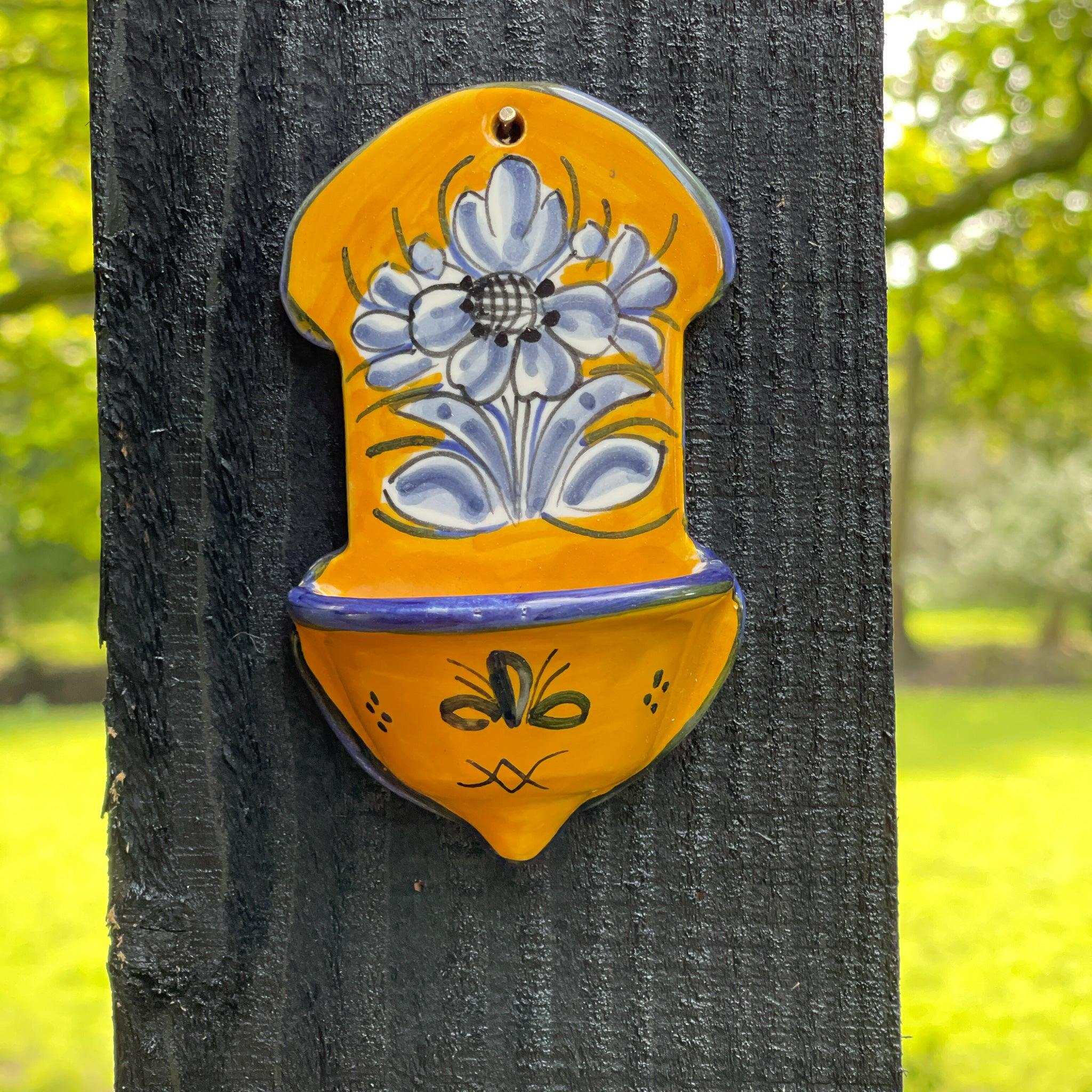 Handgeschilderd aardewerk wijwater bakje - The Collectionist