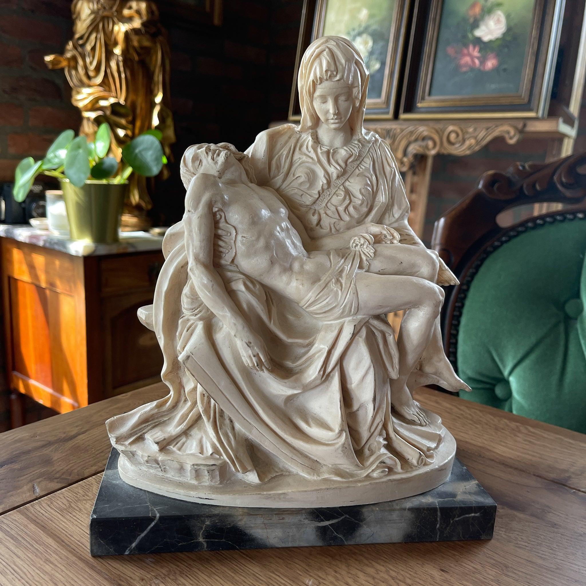 Heiligenbeeld van Santini Michelangelo La Pieta - The Collectionist