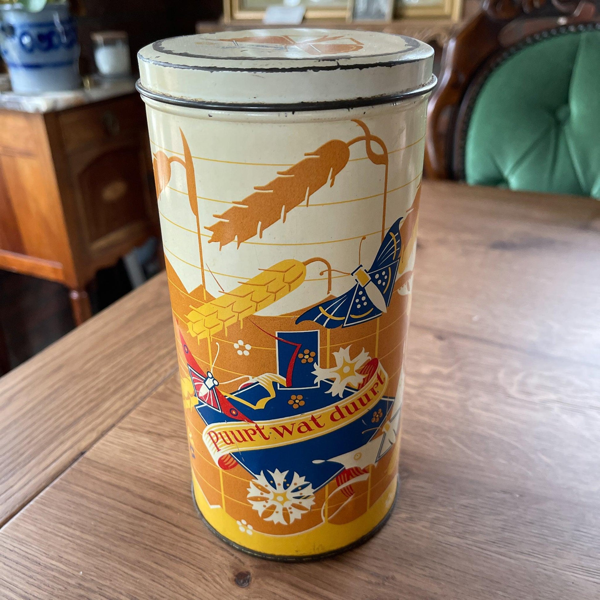 Hooimeijer beschuitbus - Bamestra Curiosa