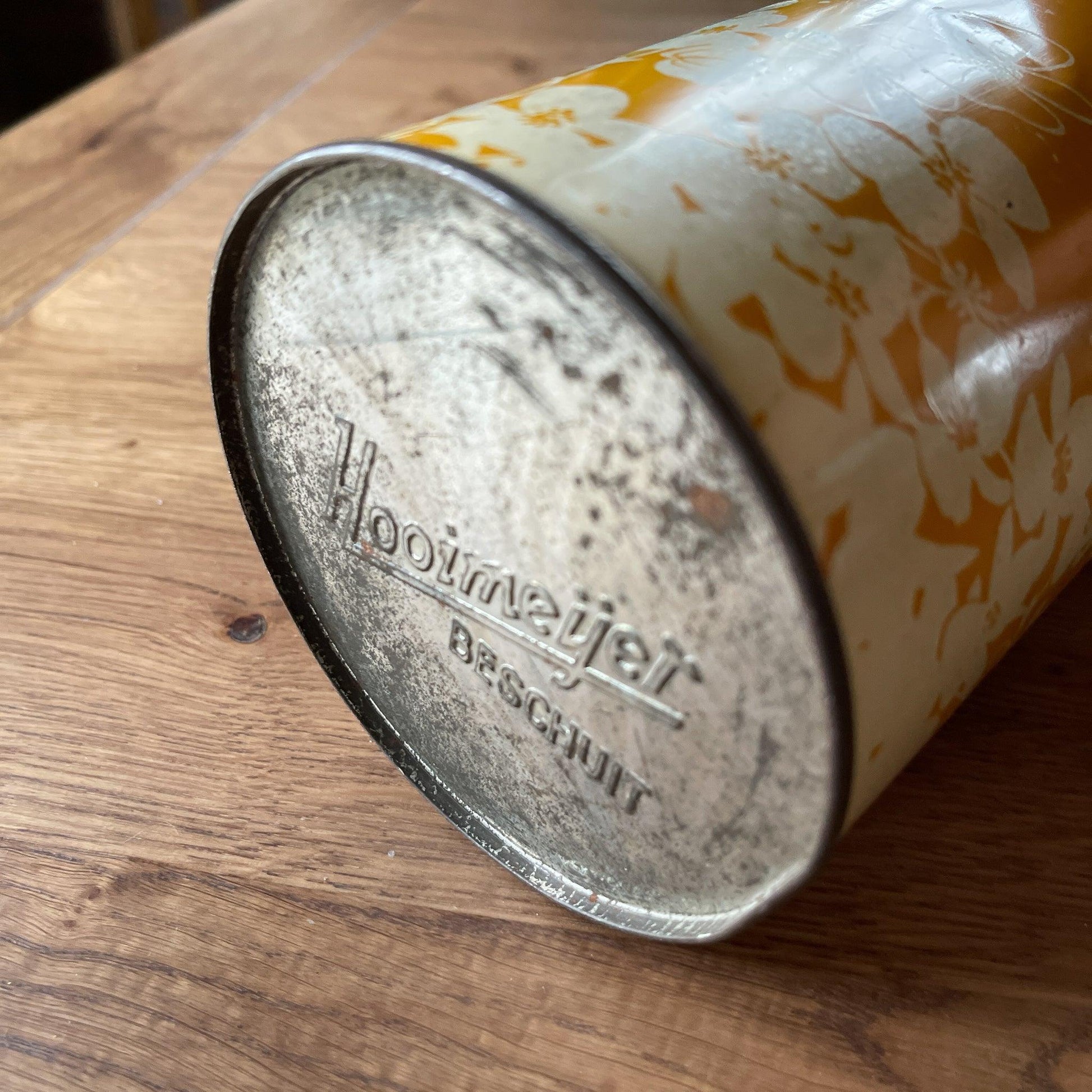 Hooimeijer beschuitbus - Bamestra Curiosa