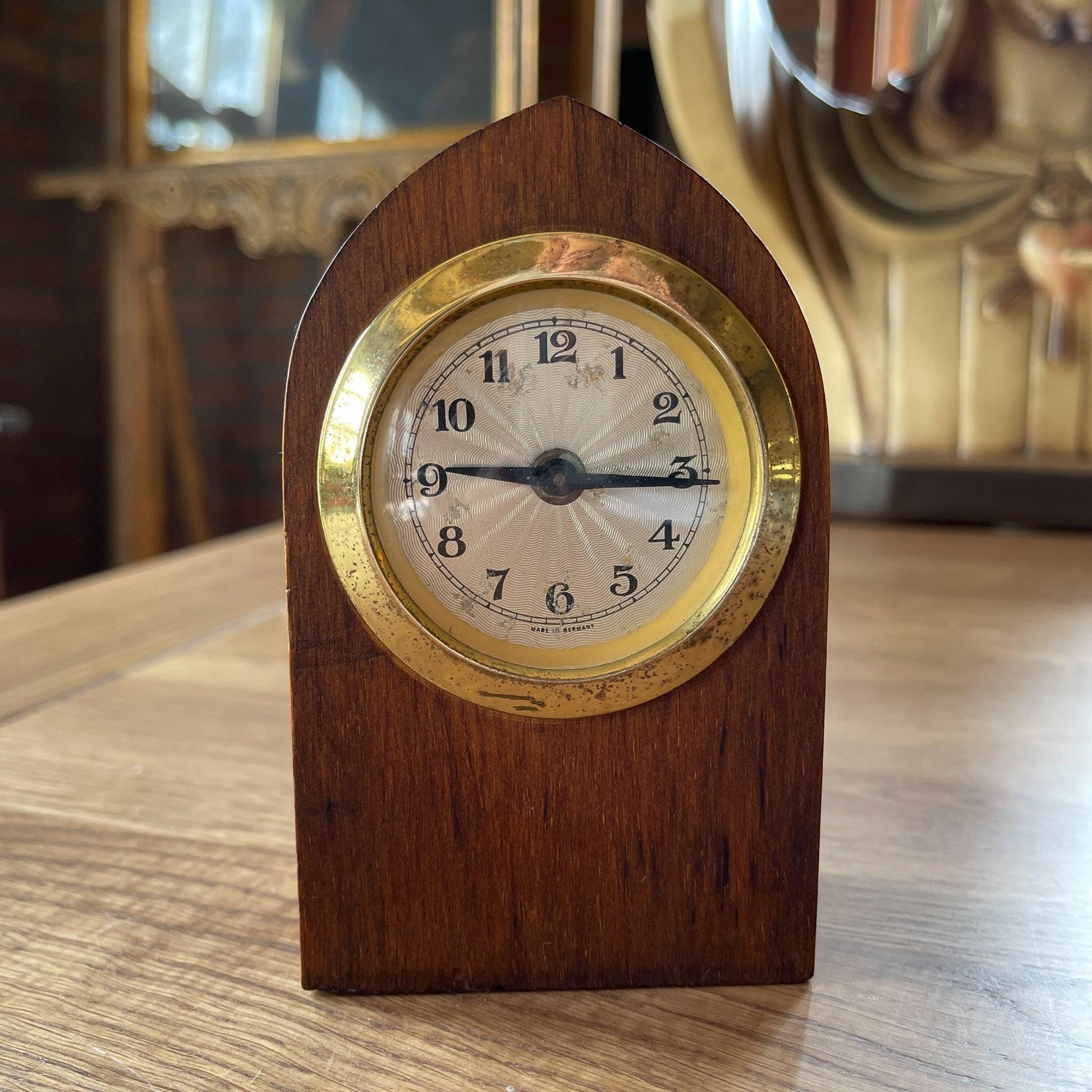 Houten tafel klokje - Bamestra Curiosa