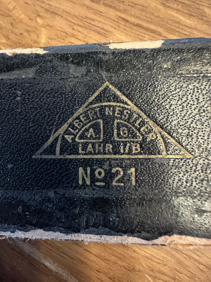 Albert Nestler schuifliniaal  No 21 The Collectionist