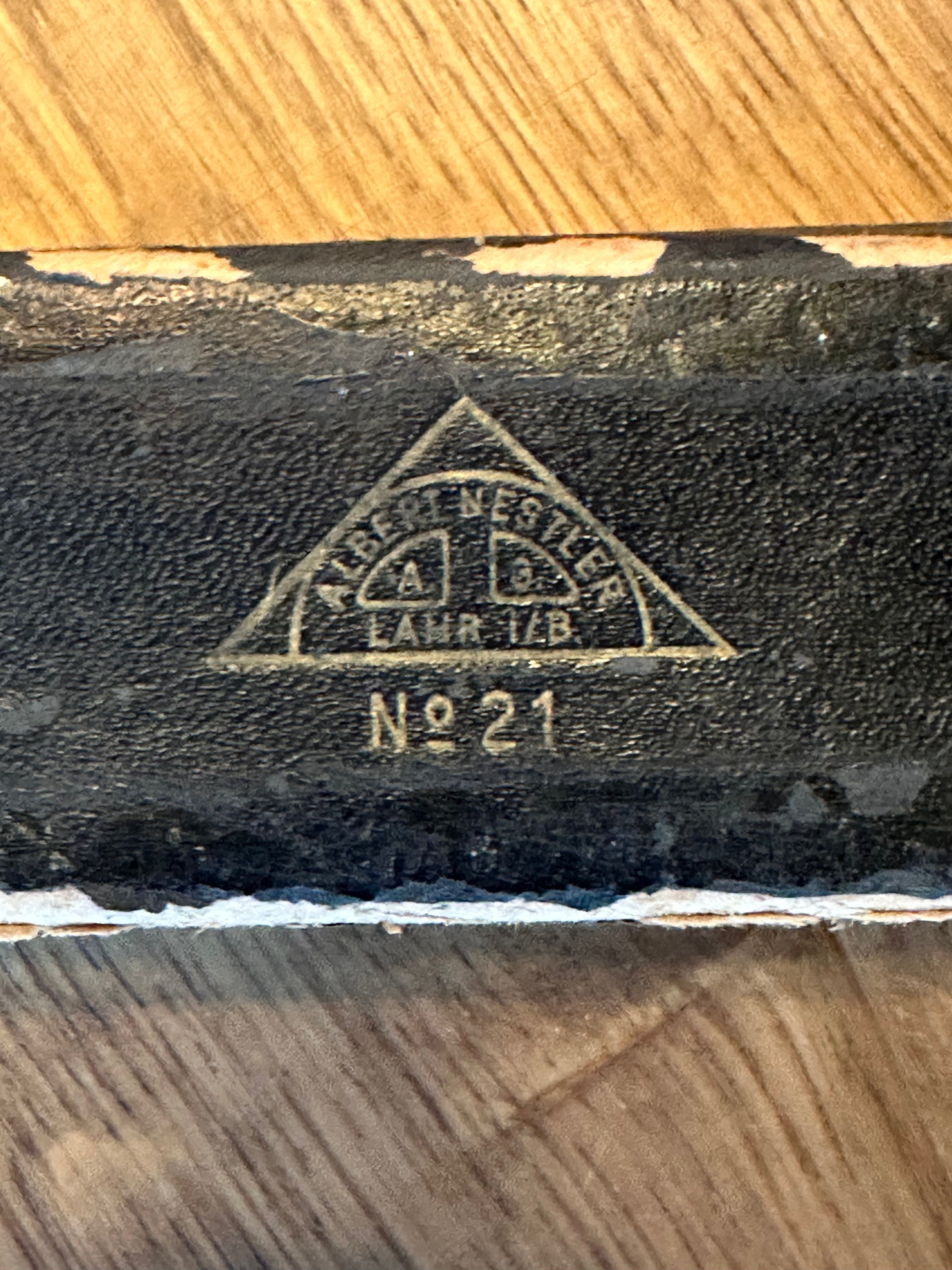 Albert Nestler schuifliniaal  No 21 The Collectionist