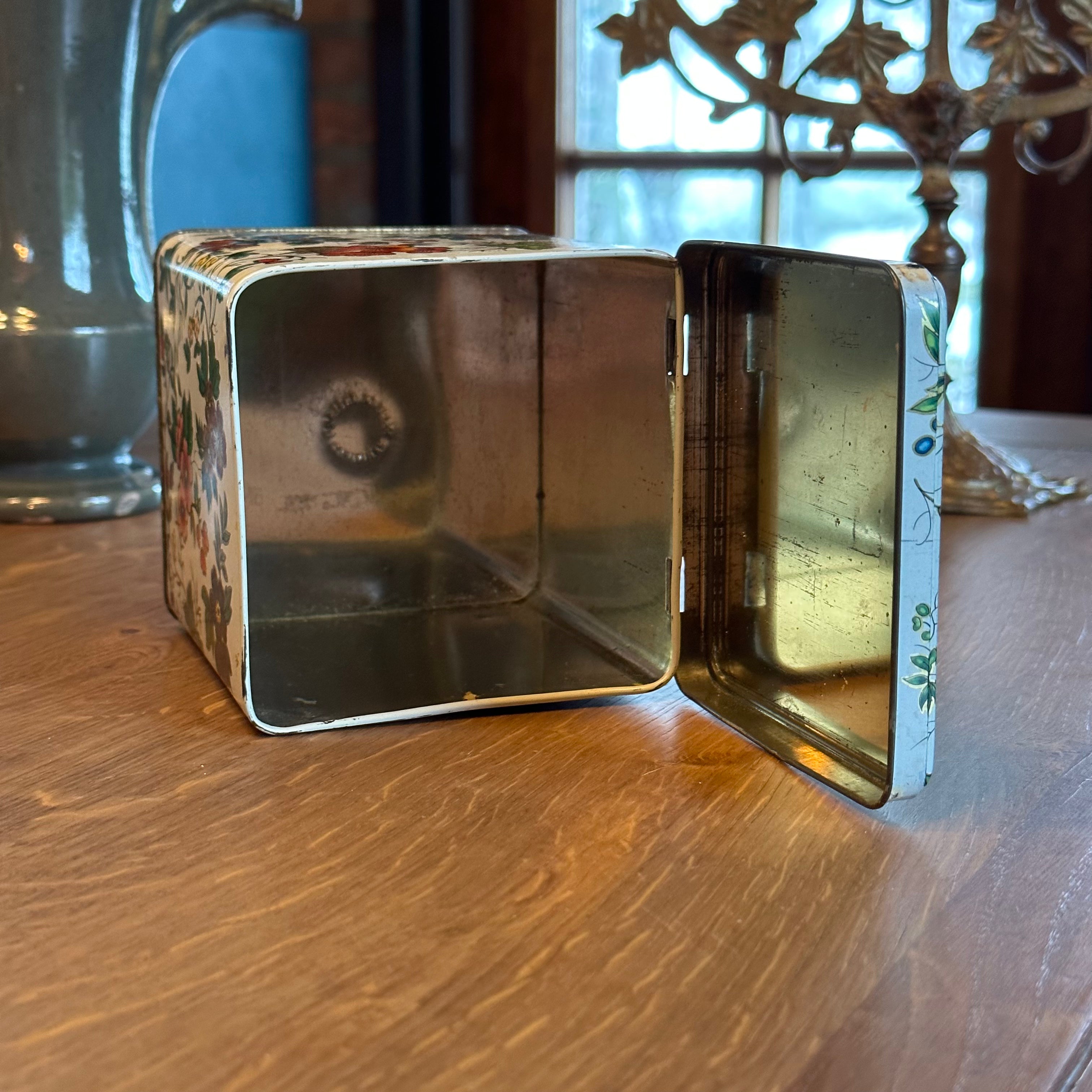 Blik met bloemen The Collectionist