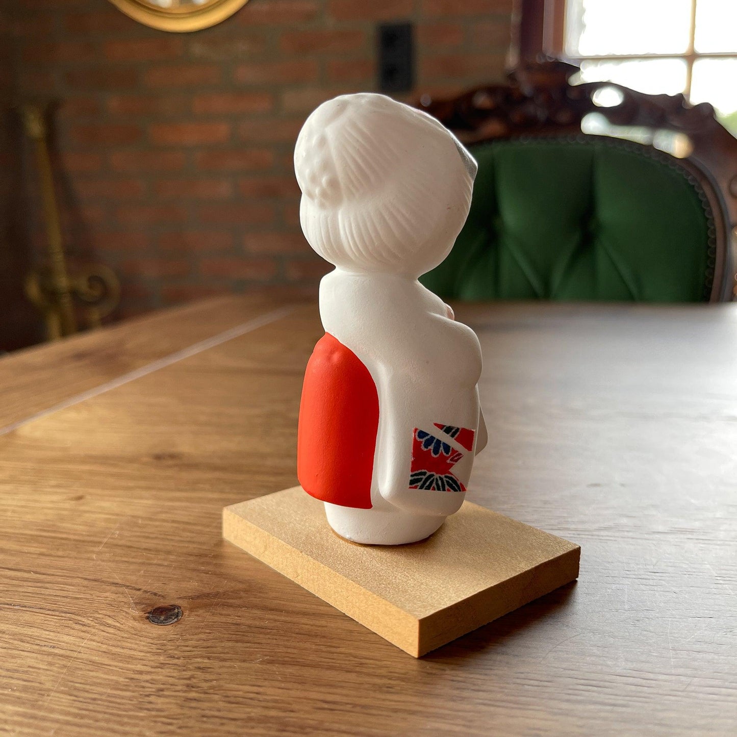 Japans Hakata poppetje - Bamestra Curiosa