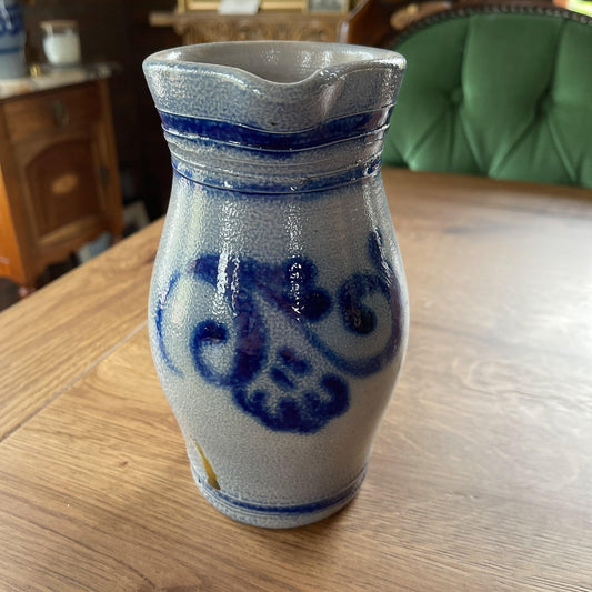 Keuls aardewerk kan - Bamestra Curiosa