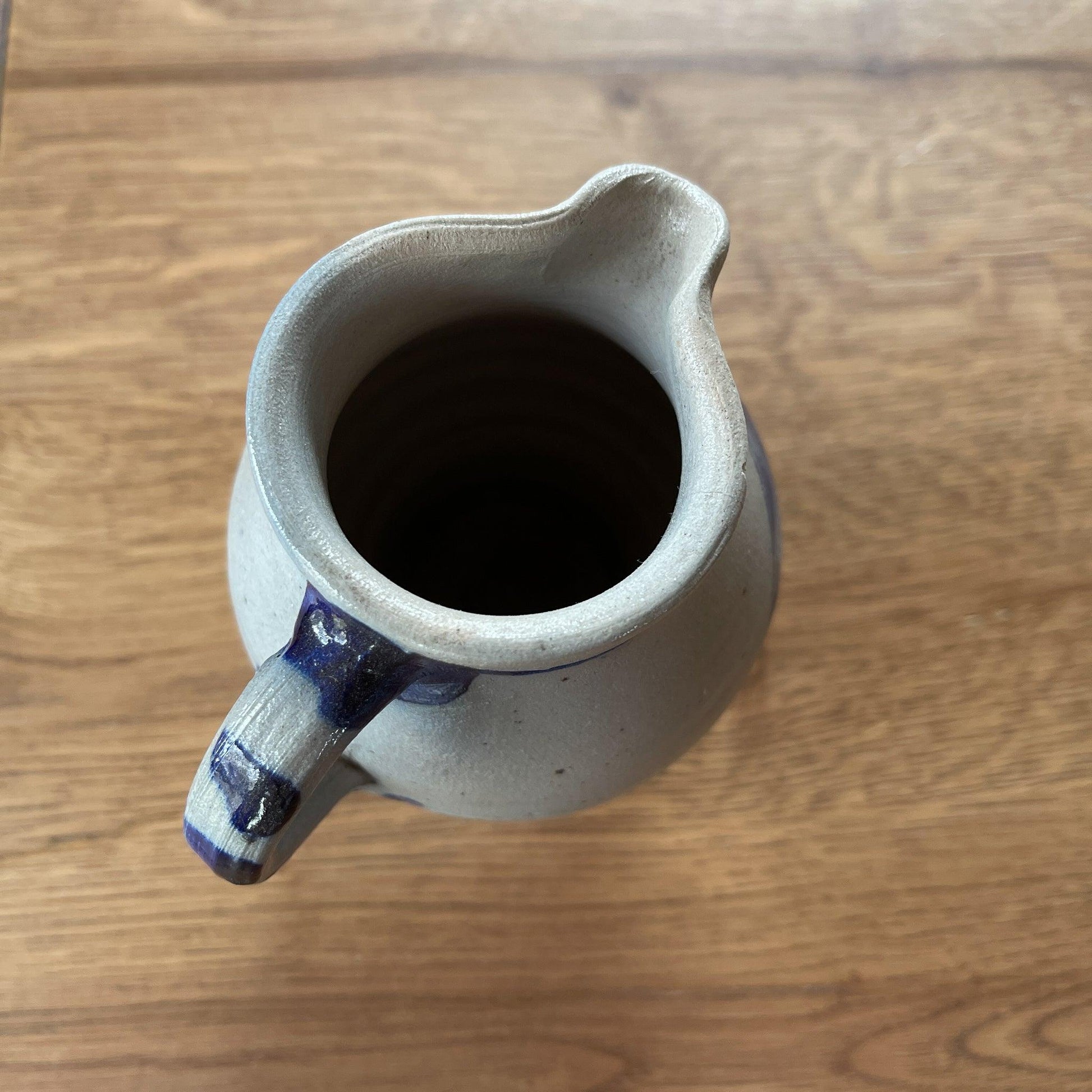 Keuls aardewerk kannetje - Bamestra Curiosa