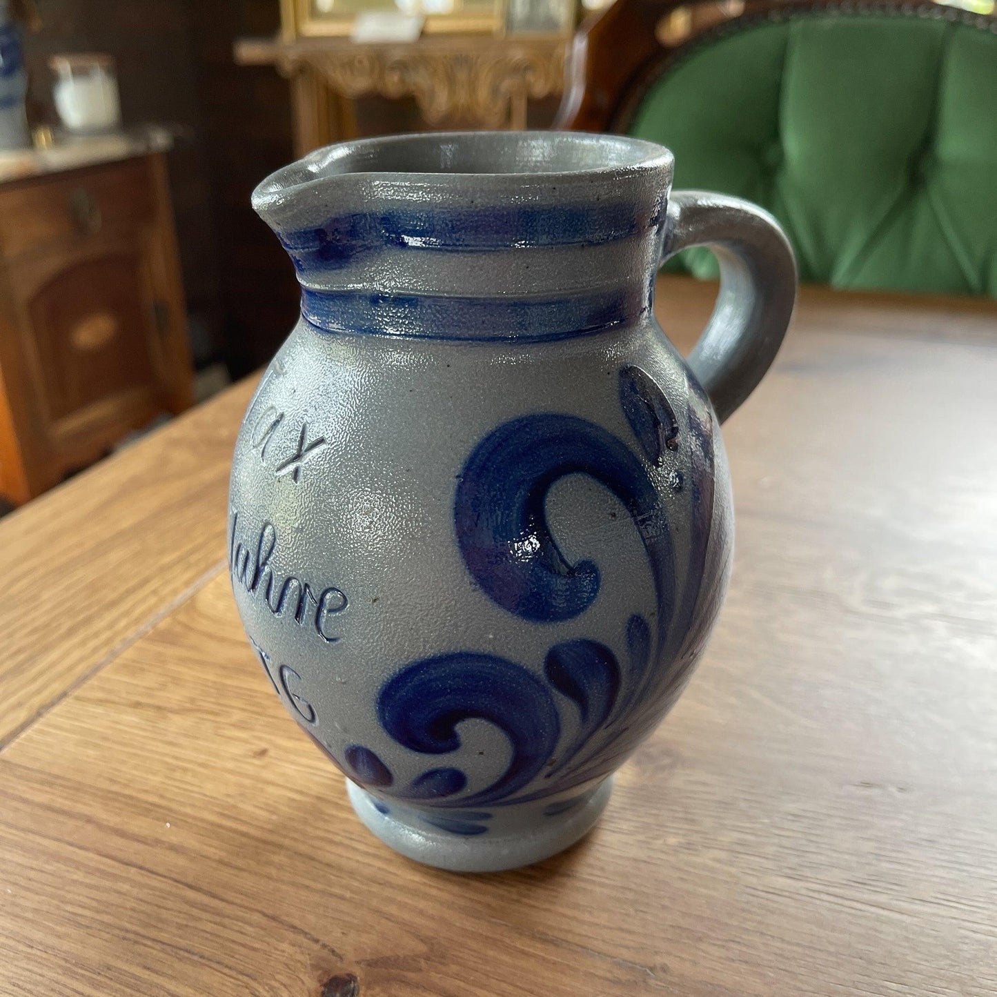 Keuls aardewerk kannetje Tax 20 jahre STG - The Collectionist