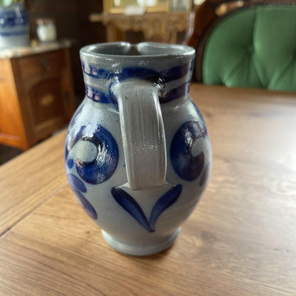 Keuls aardewerk kannetje Tax 20 jahre STG - The Collectionist