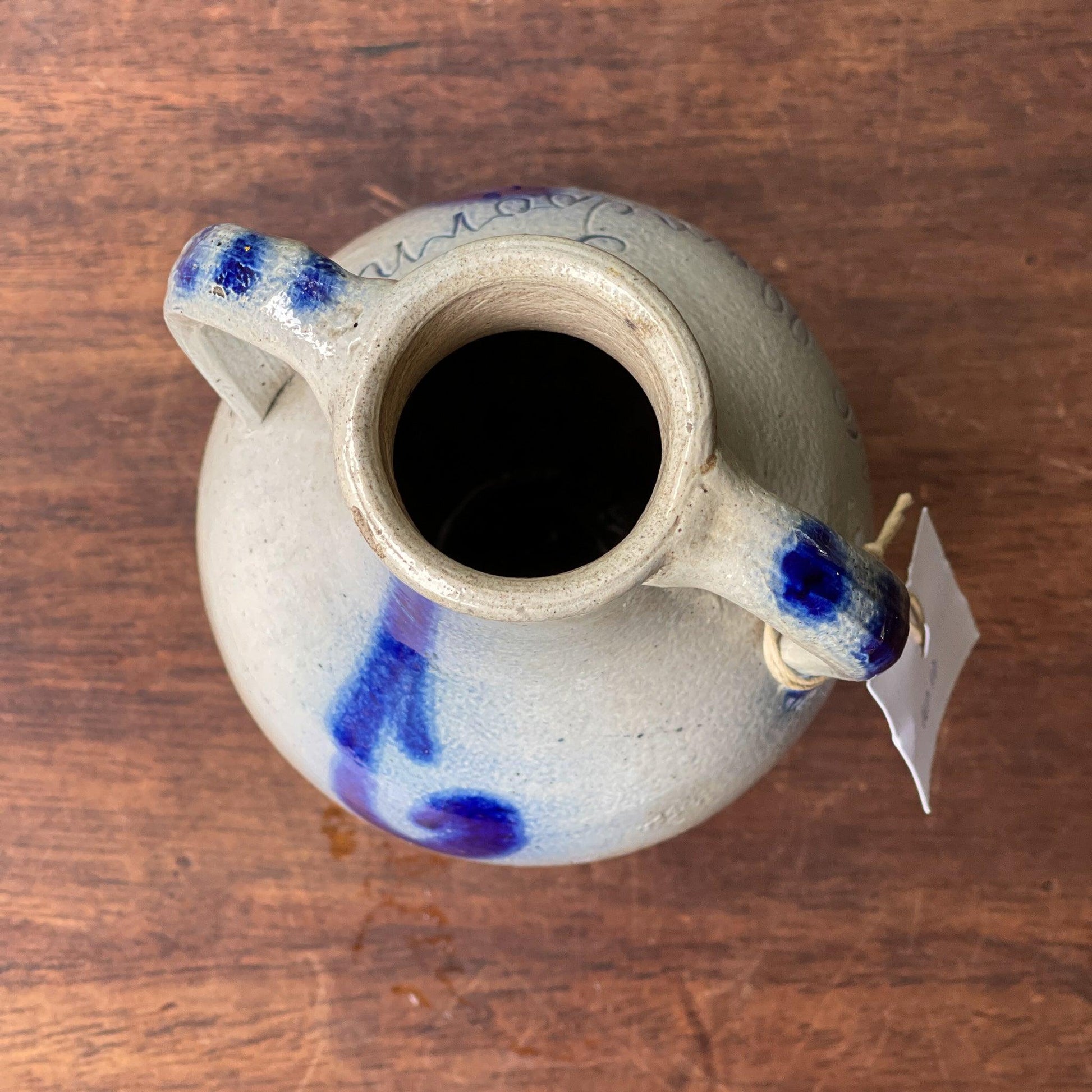 Keuls aardewerk kruik inkerving Hellendoorn - The Collectionist