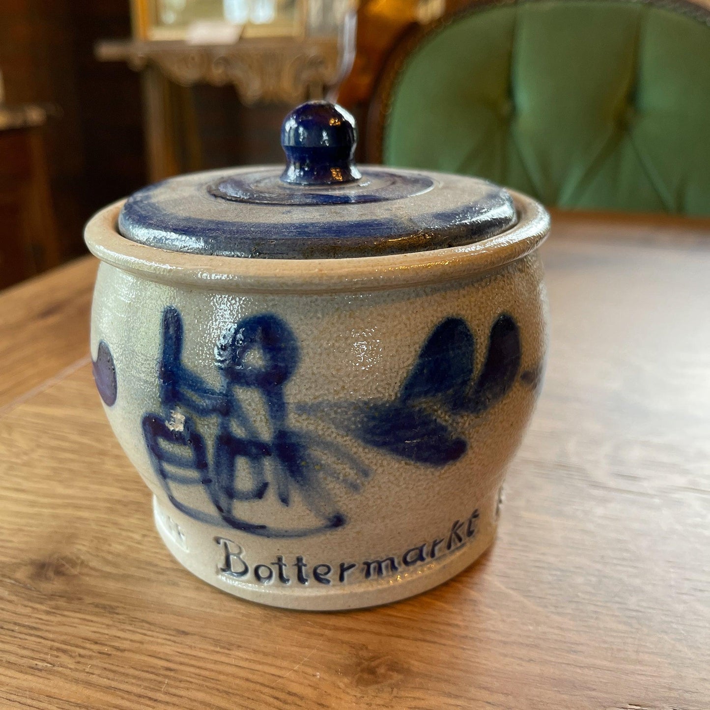 Keuls aardewerk pot met deksel Sallandse Bottermarkt - Bamestra Curiosa