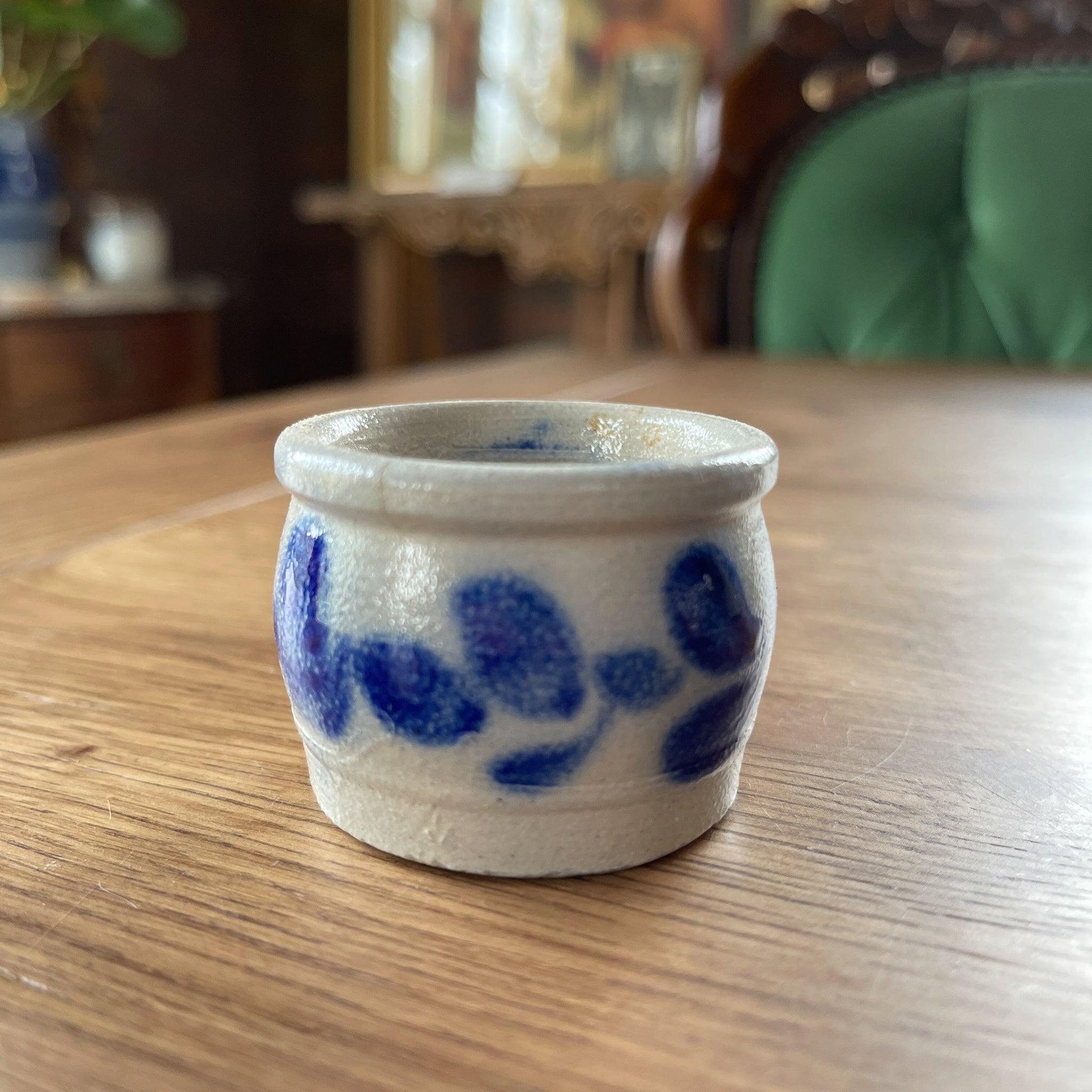 Keuls aardewerk potje - Bamestra Curiosa