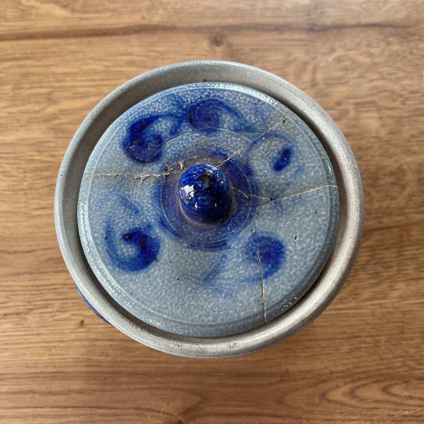 Keuls aardewerk potje met deksel - Bamestra Curiosa