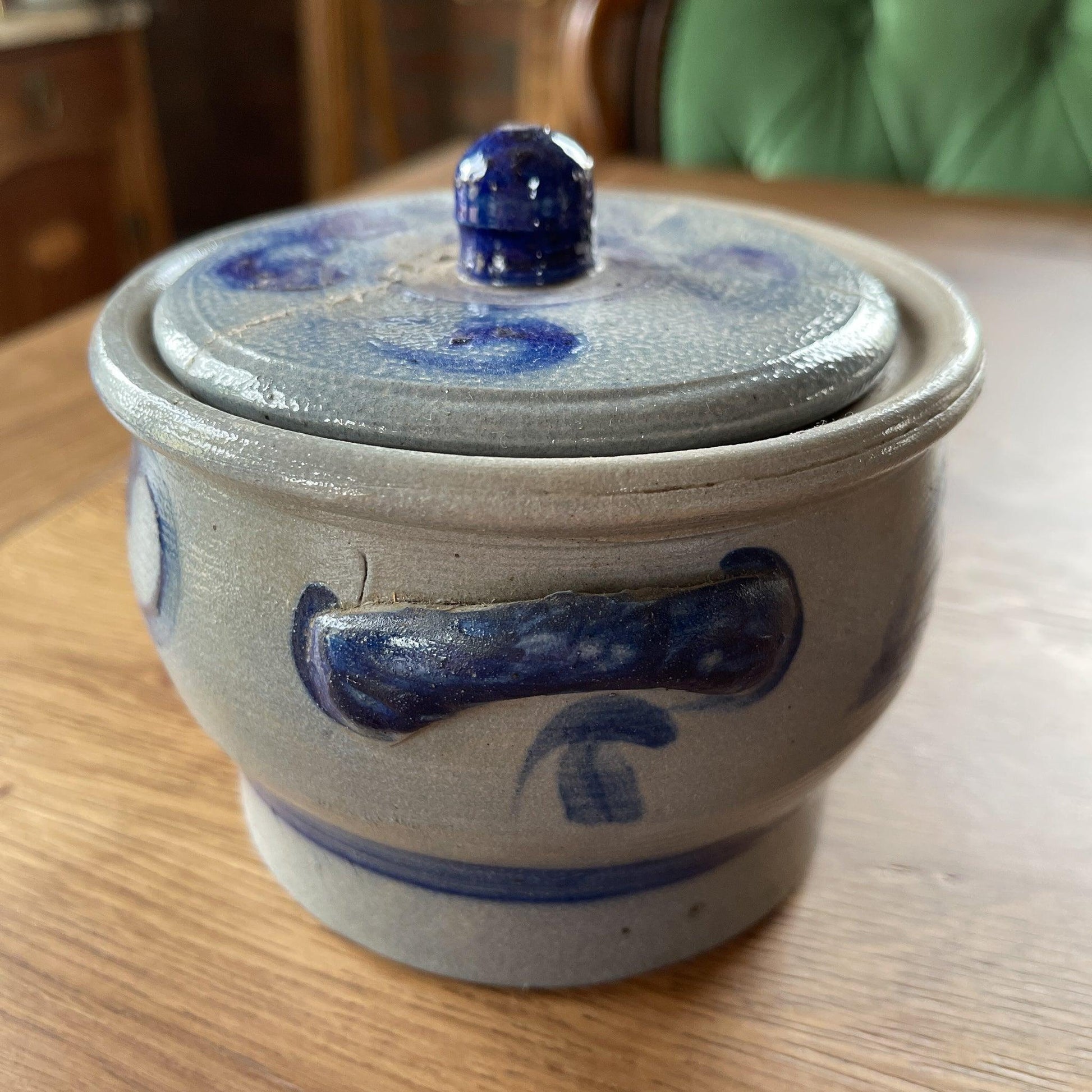 Keuls aardewerk potje met deksel - Bamestra Curiosa