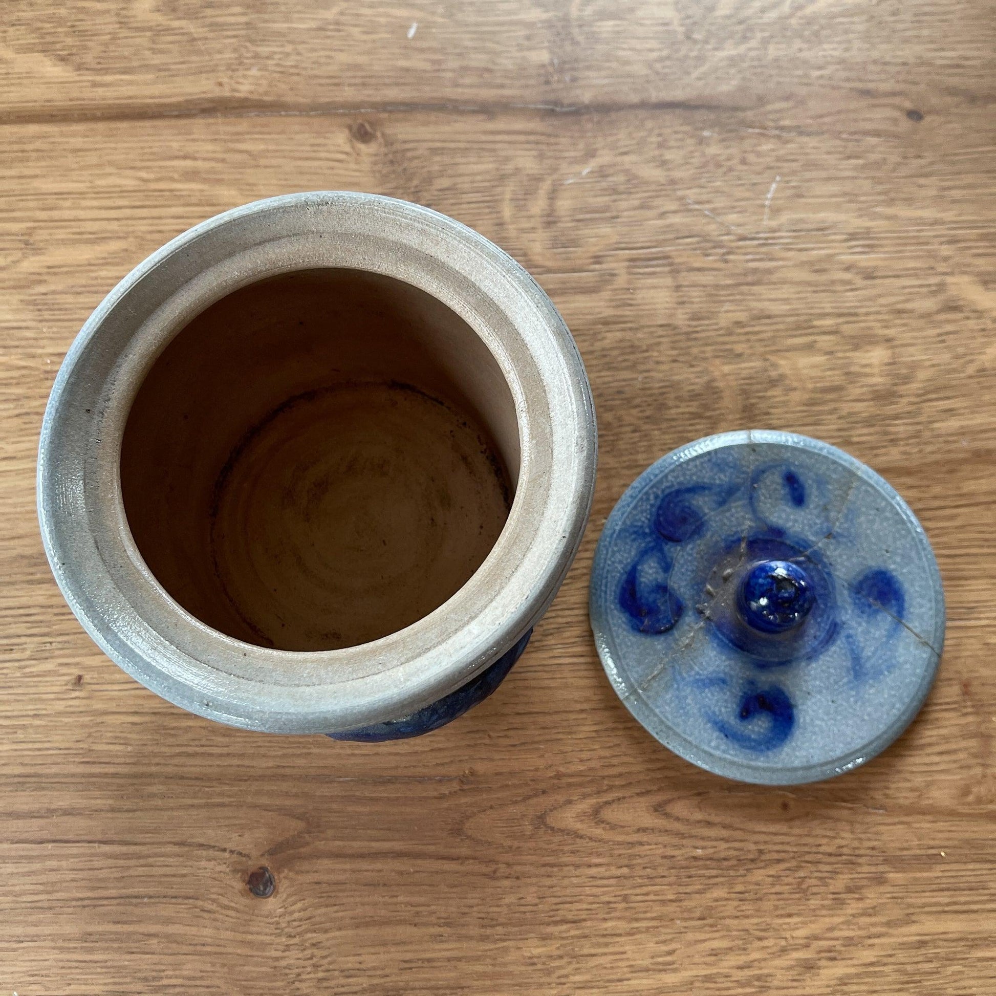 Keuls aardewerk potje met deksel - Bamestra Curiosa