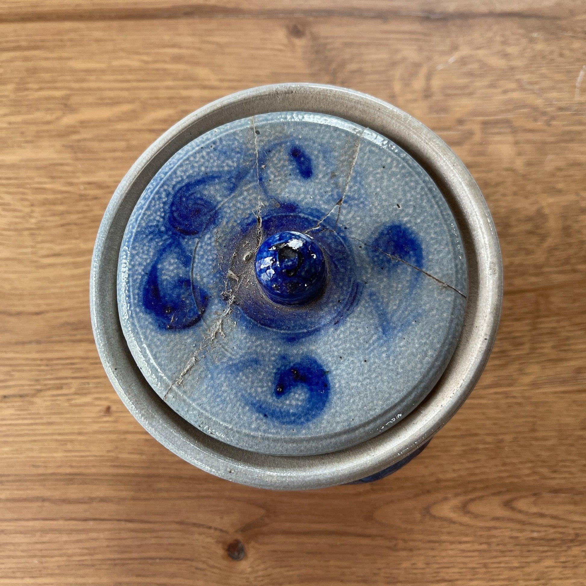 Keuls aardewerk potje met deksel - Bamestra Curiosa