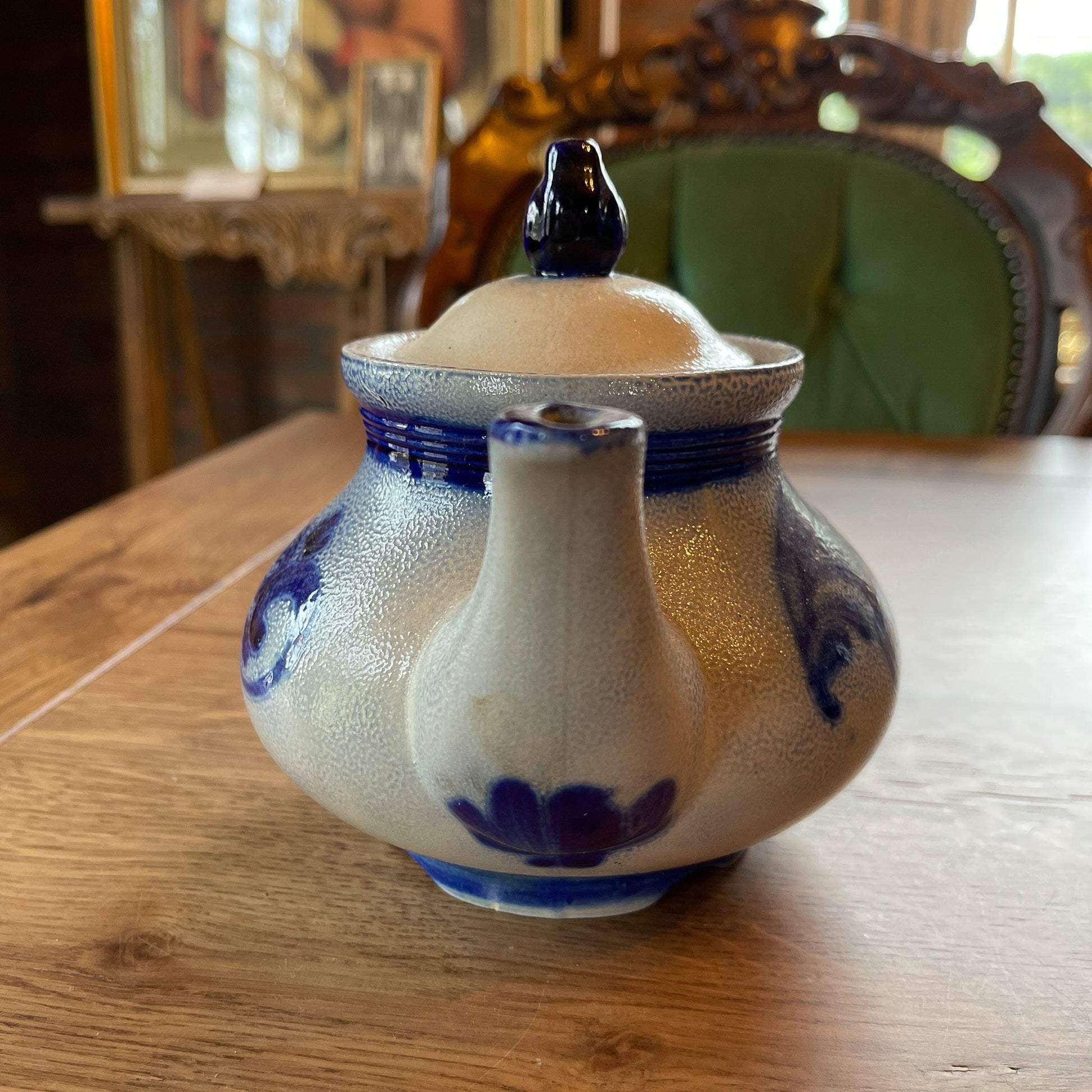 Keuls aardewerk theepot - Bamestra Curiosa