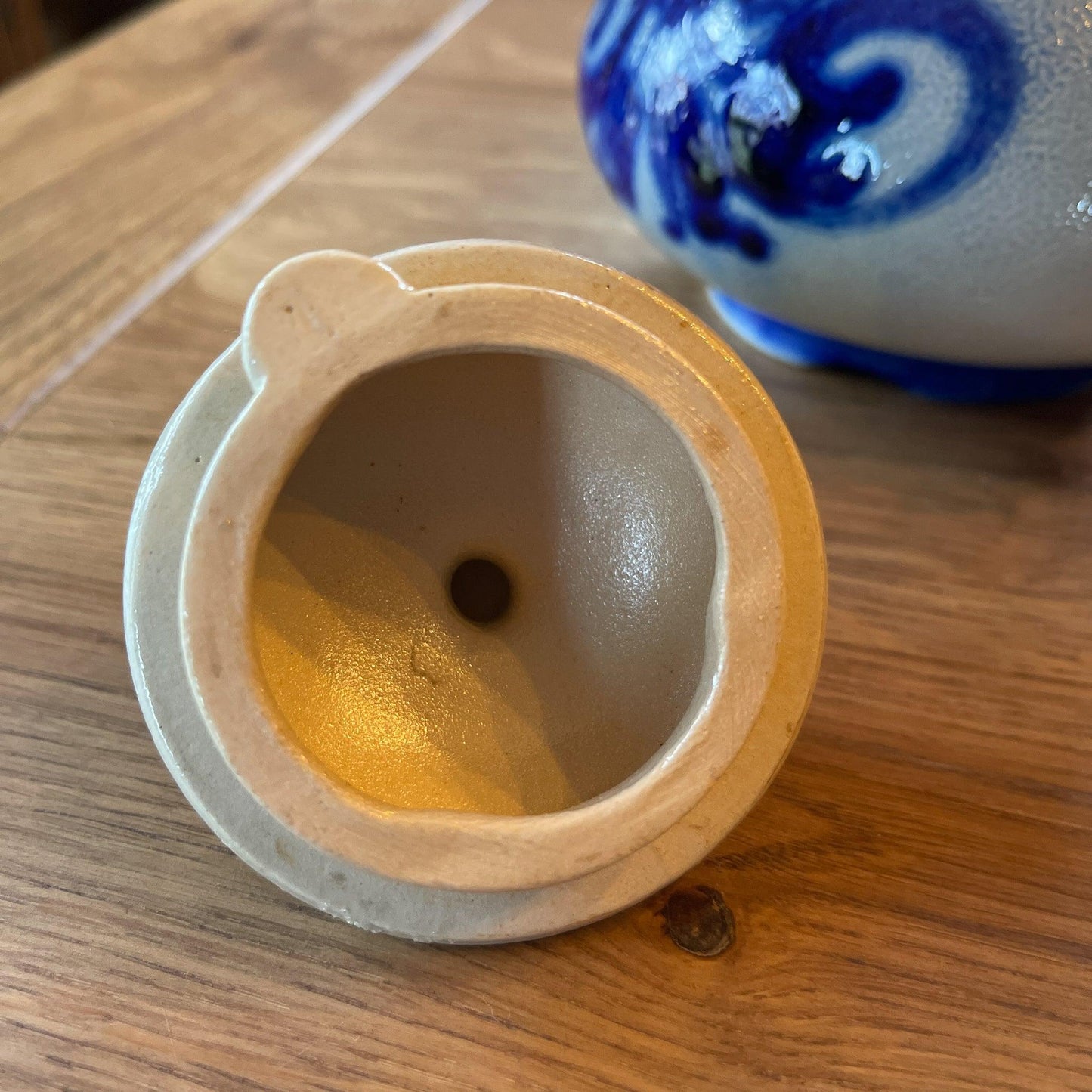 Keuls aardewerk theepot - Bamestra Curiosa