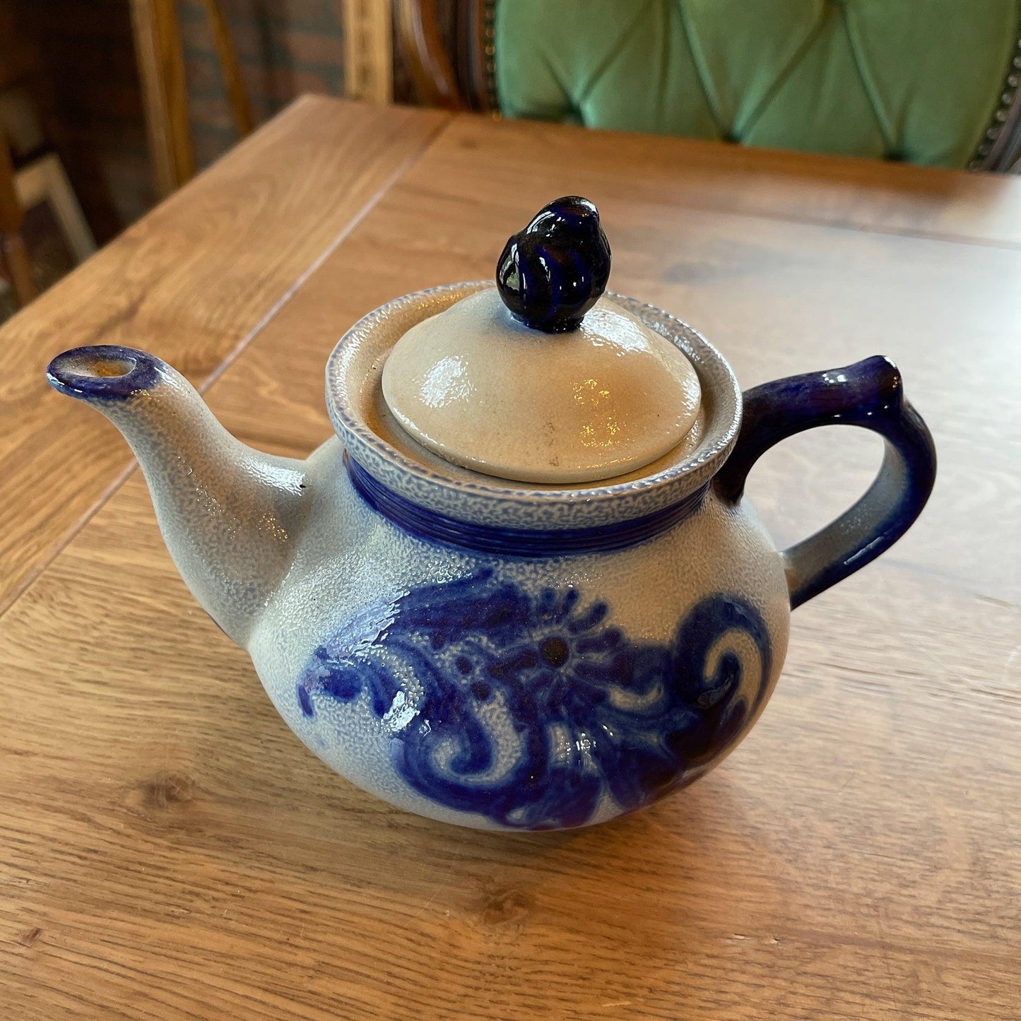 Keuls aardewerk theepot - Bamestra Curiosa