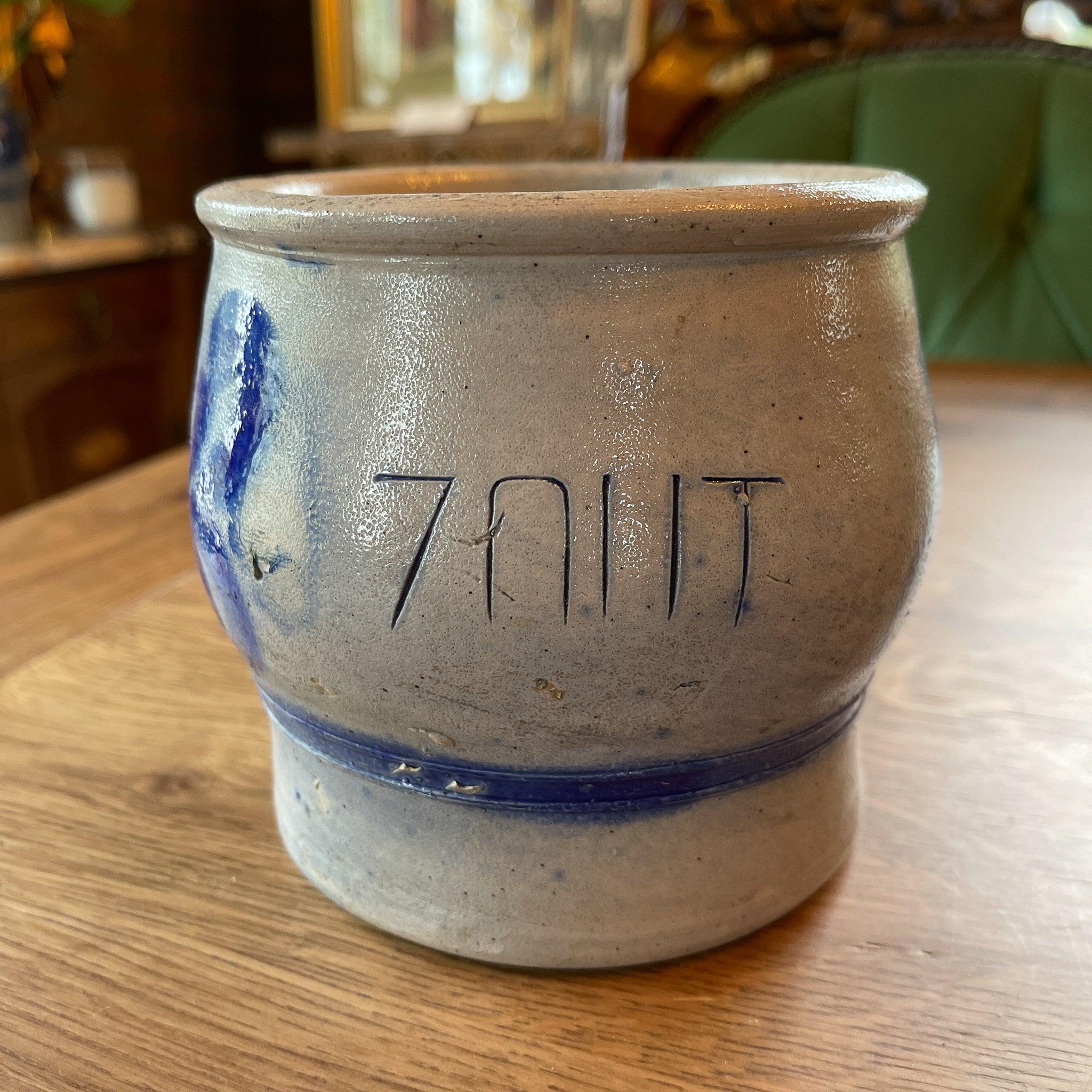 Keuls aardewerk zout pot - The Collectionist