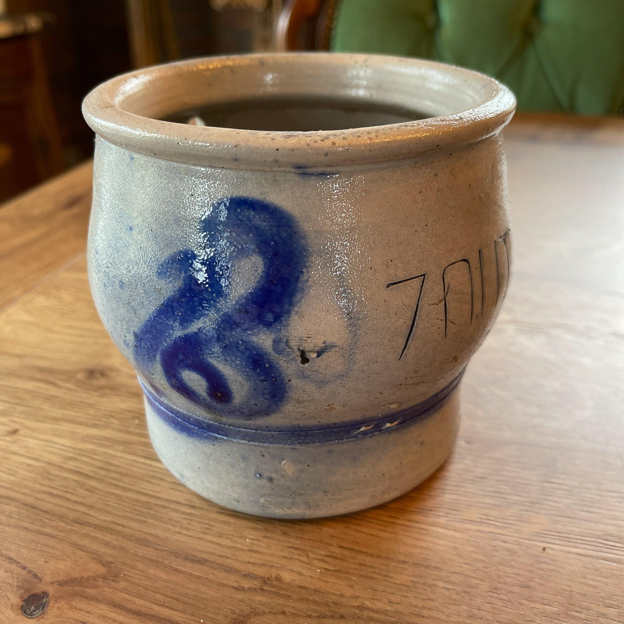 Keuls aardewerk zout pot - The Collectionist
