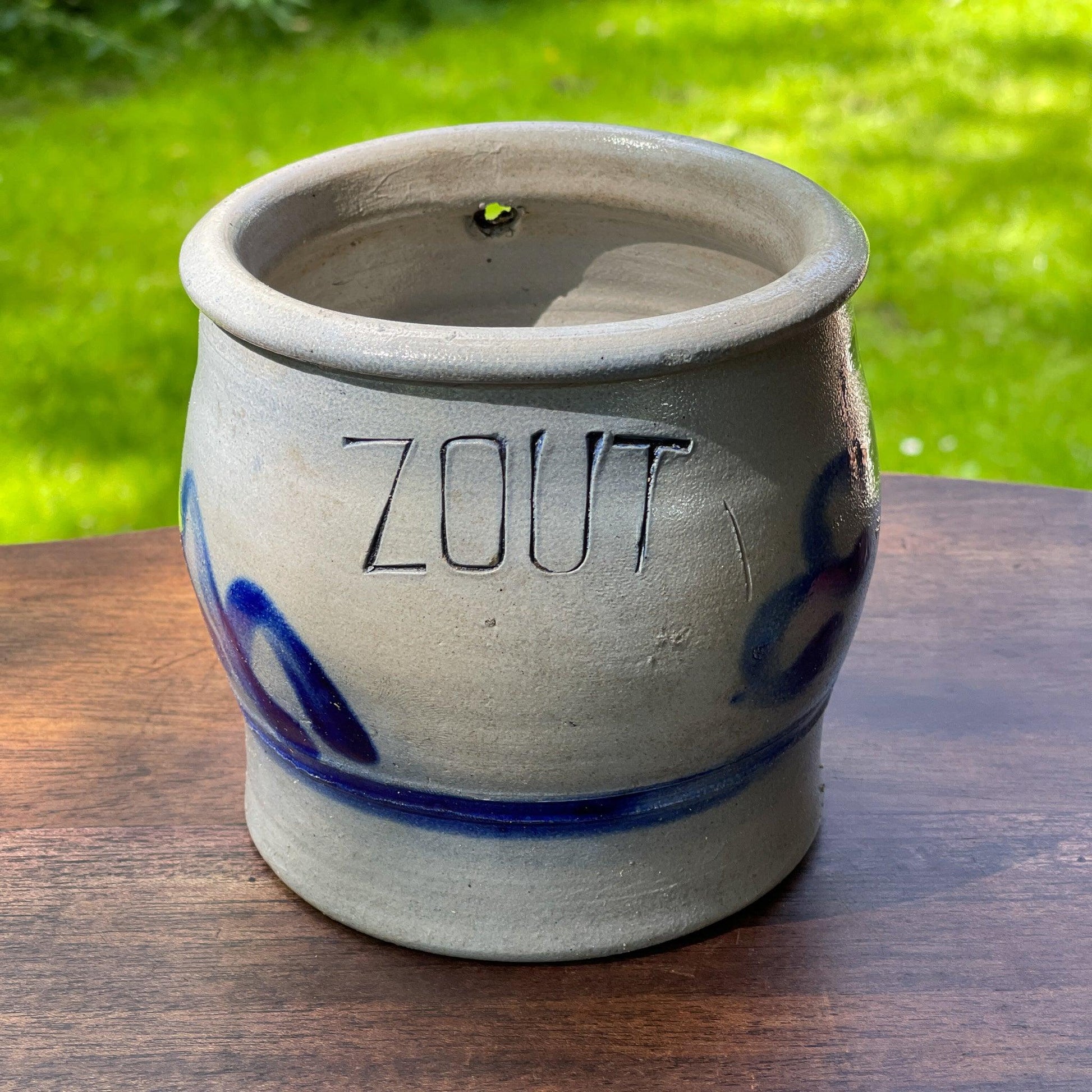 Keuls aardewerk zout pot - Bamestra Curiosa