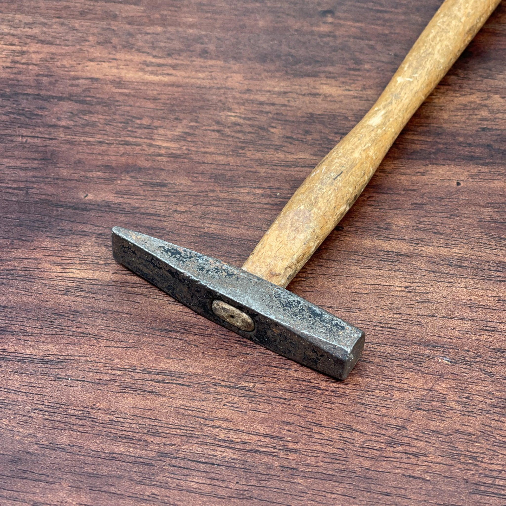 Klein hamertje - Bamestra Curiosa