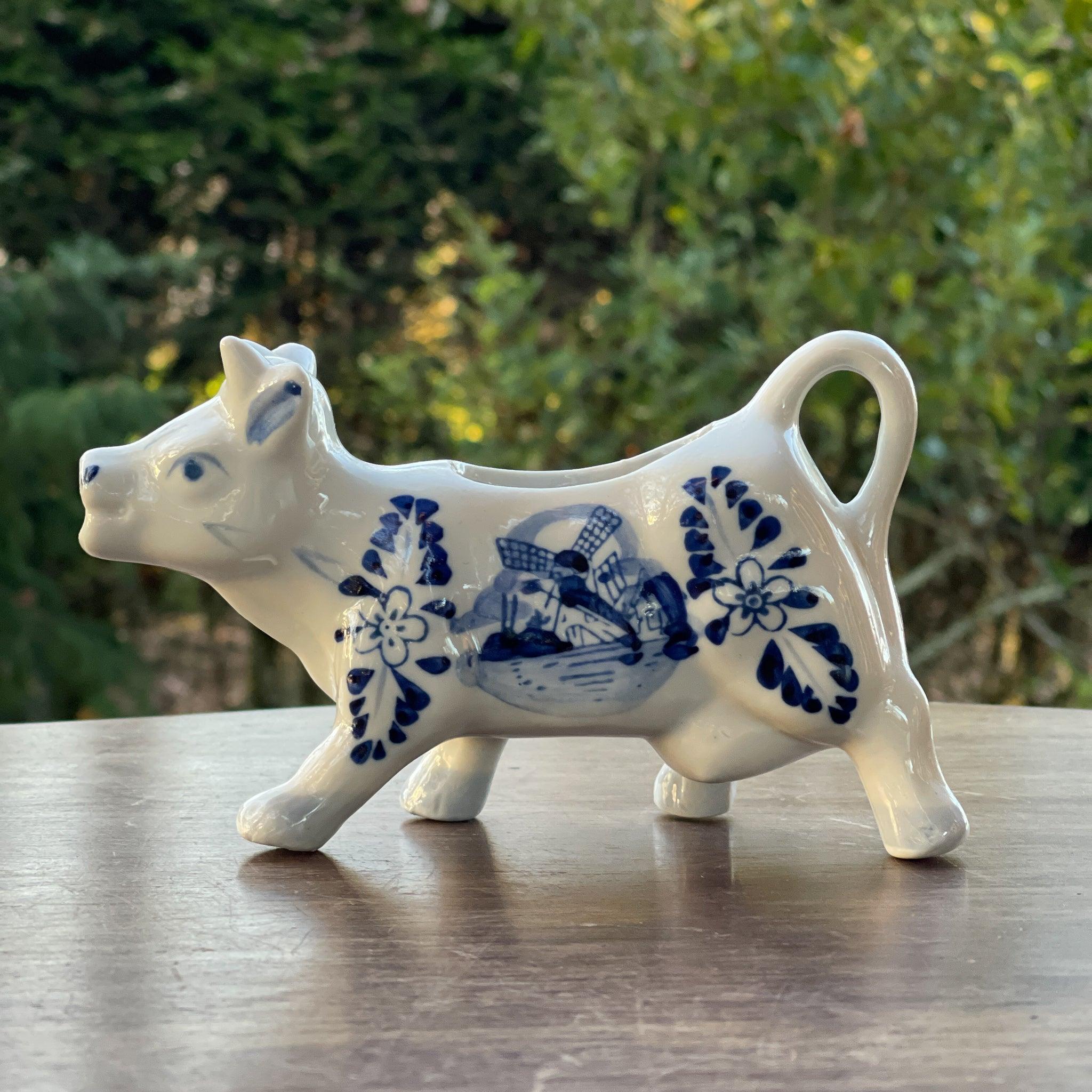 Koe melkkan, handbeschilderd Delfts Blauw - The Collectionist