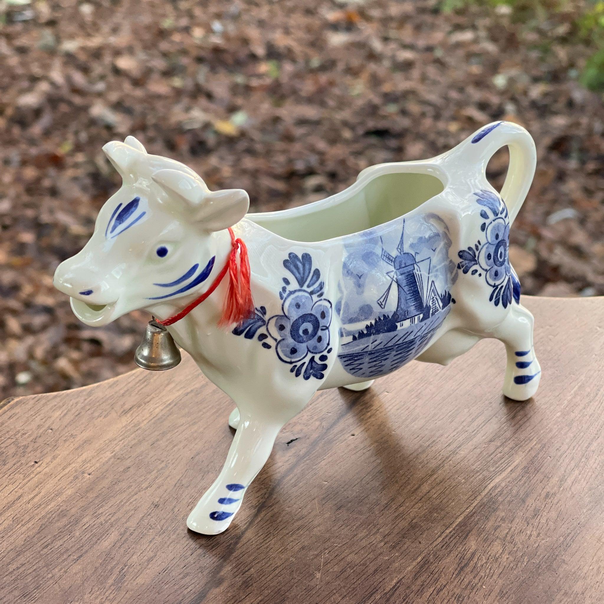 Koe melkkan in Delfts Blauw - The Collectionist