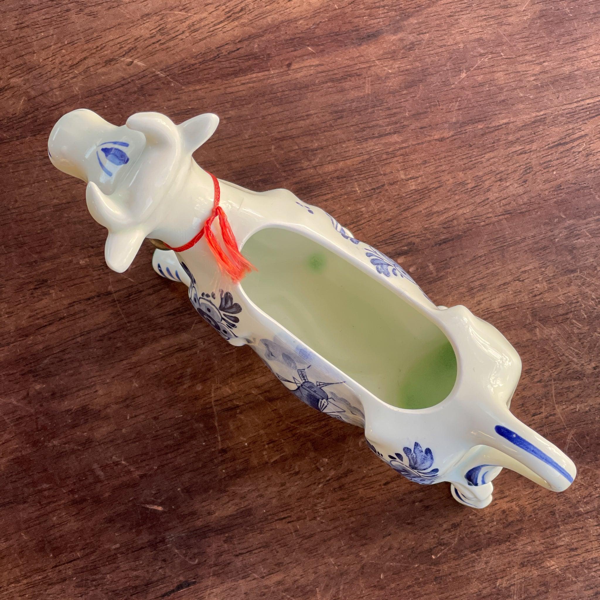 Koe melkkan in Delfts Blauw - The Collectionist