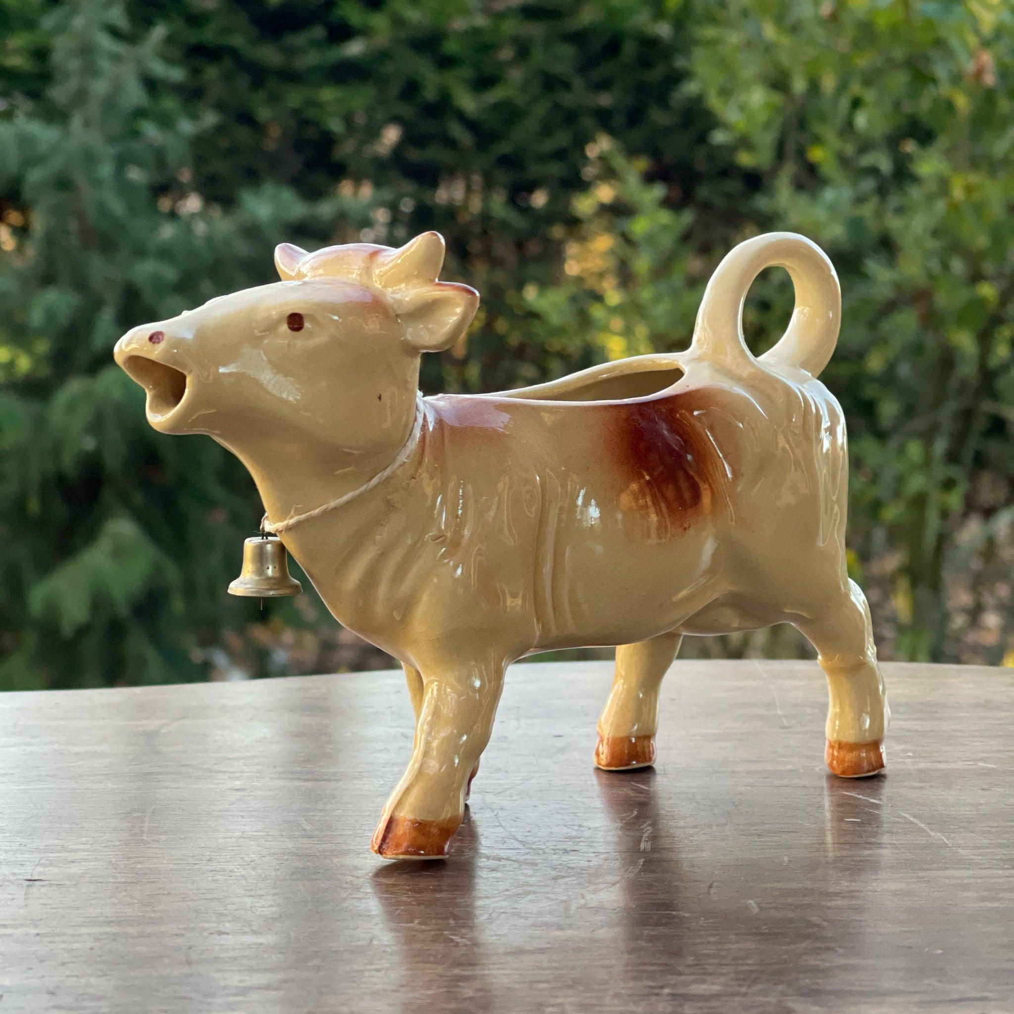 Koe melkkan met belletje - The Collectionist