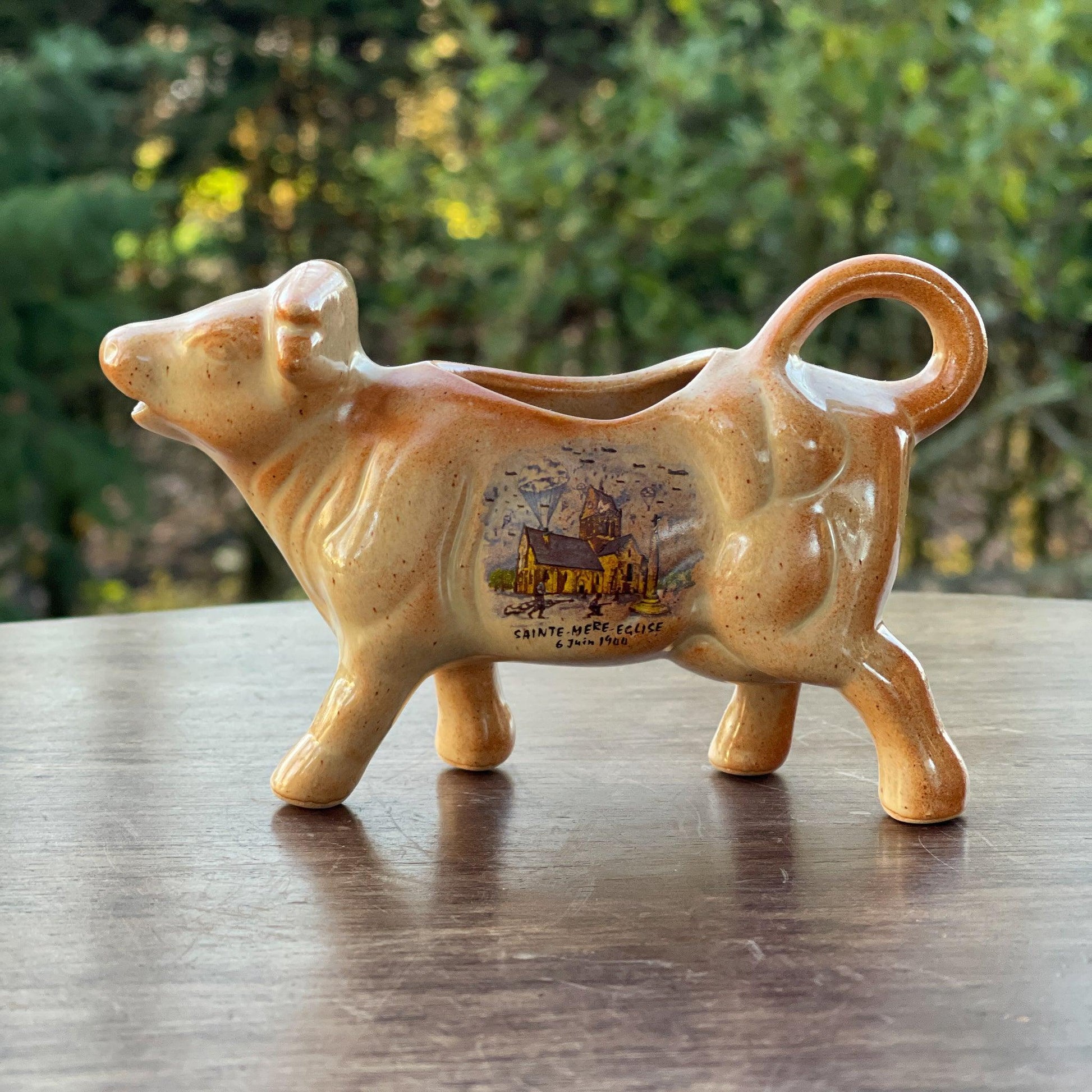 Koe melkkan Sainte - Mère - Eglise - The Collectionist