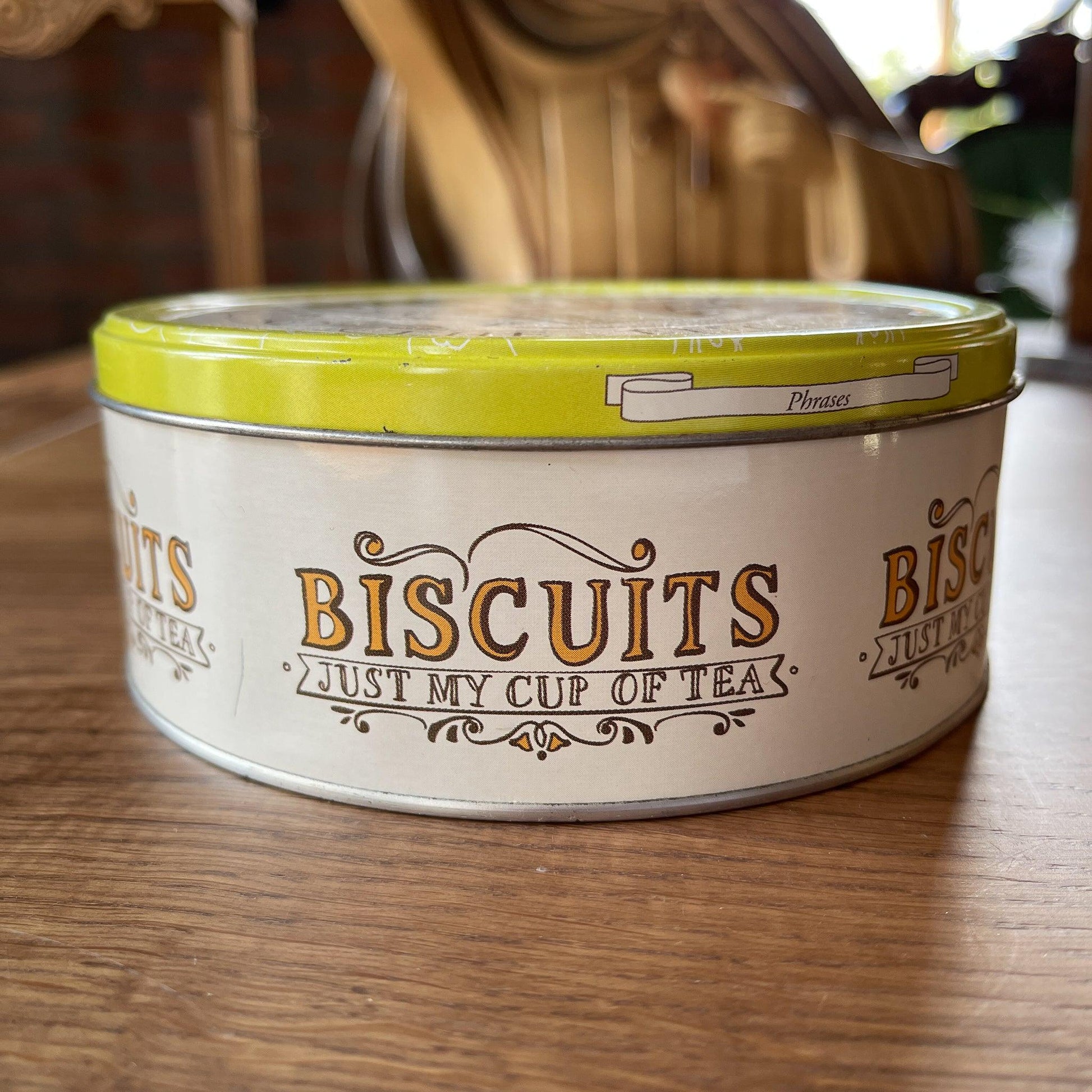 Koekblik bring the biscuits - Bamestra Curiosa