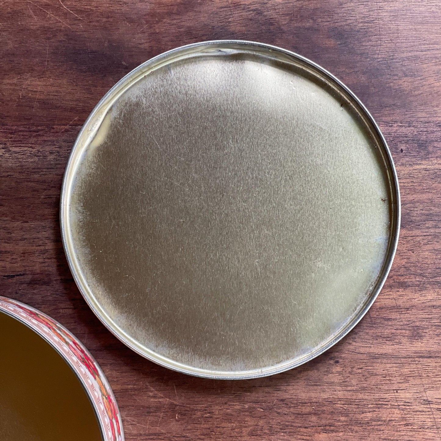 Koekblik met bloemen - Bamestra Curiosa