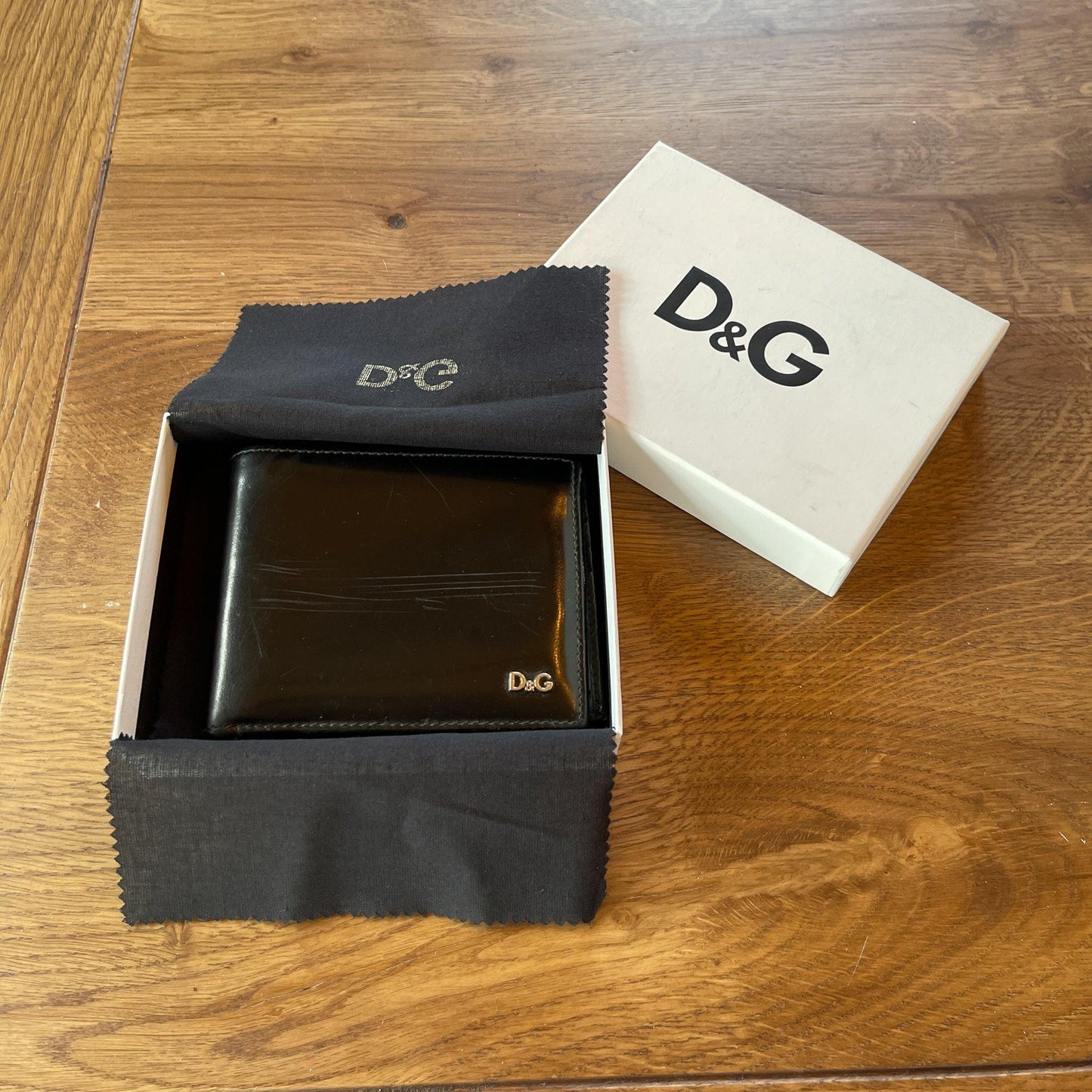 Lederen portemonnee van D&G - Bamestra Curiosa