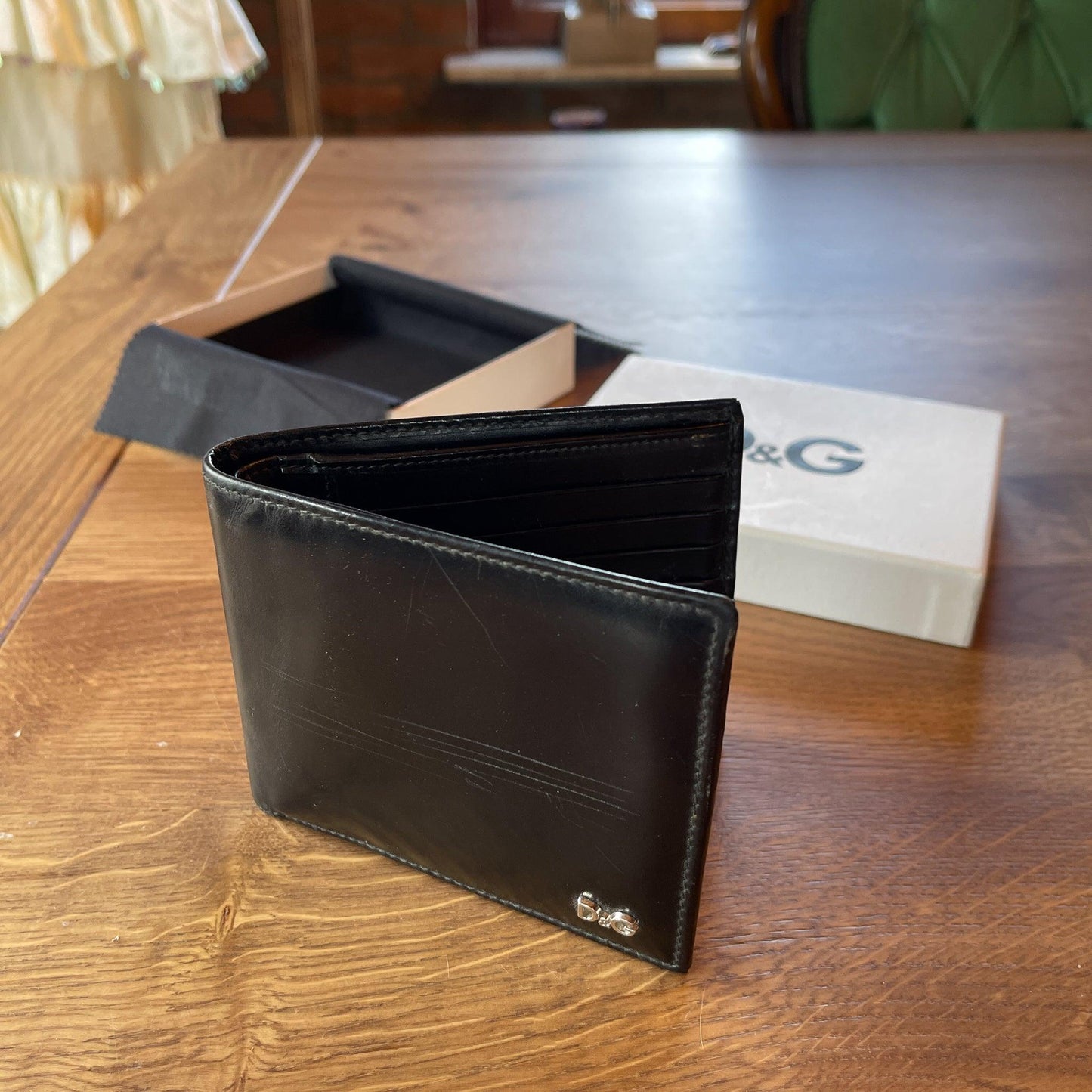 Lederen portemonnee van D&G - Bamestra Curiosa