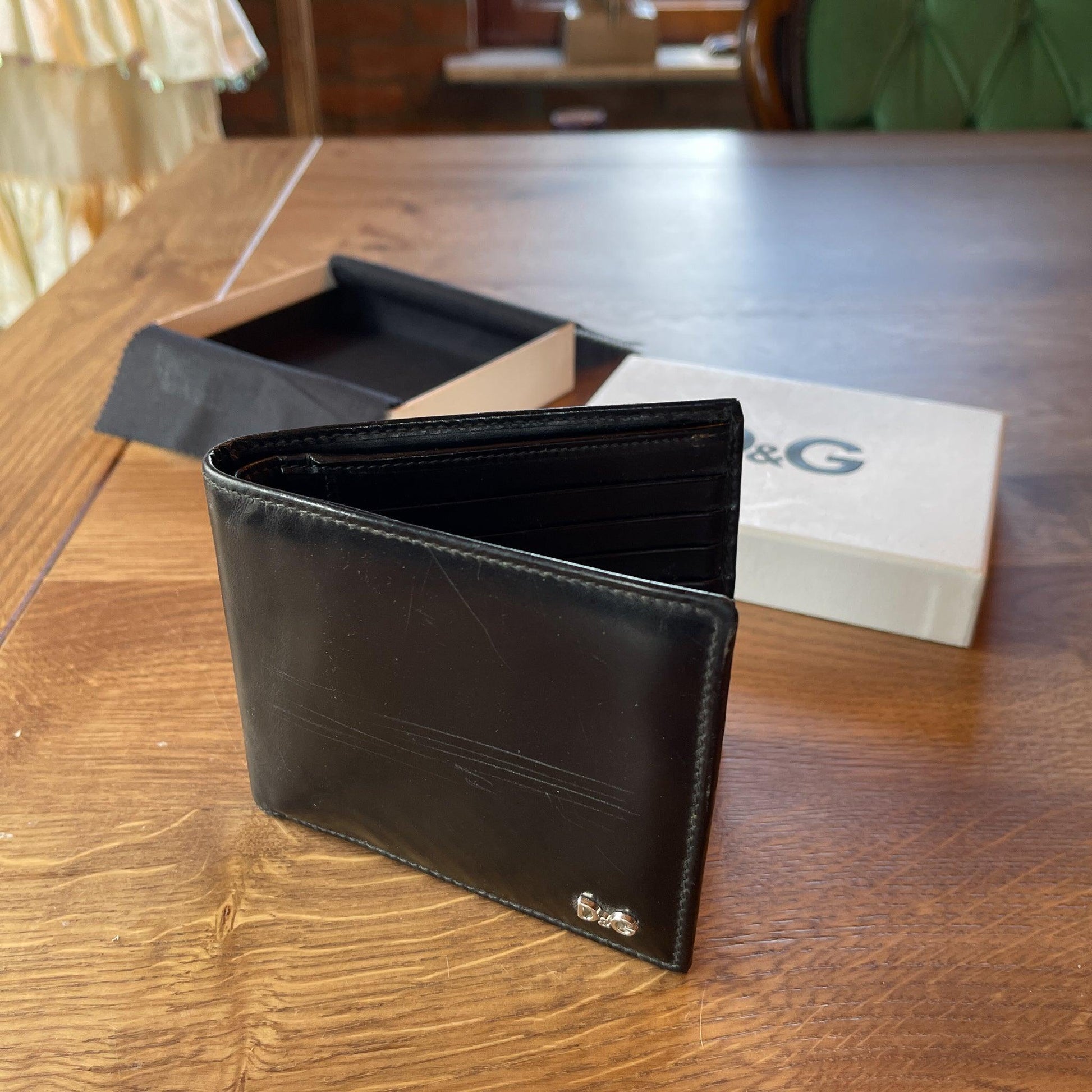 Lederen portemonnee van D&G - Bamestra Curiosa