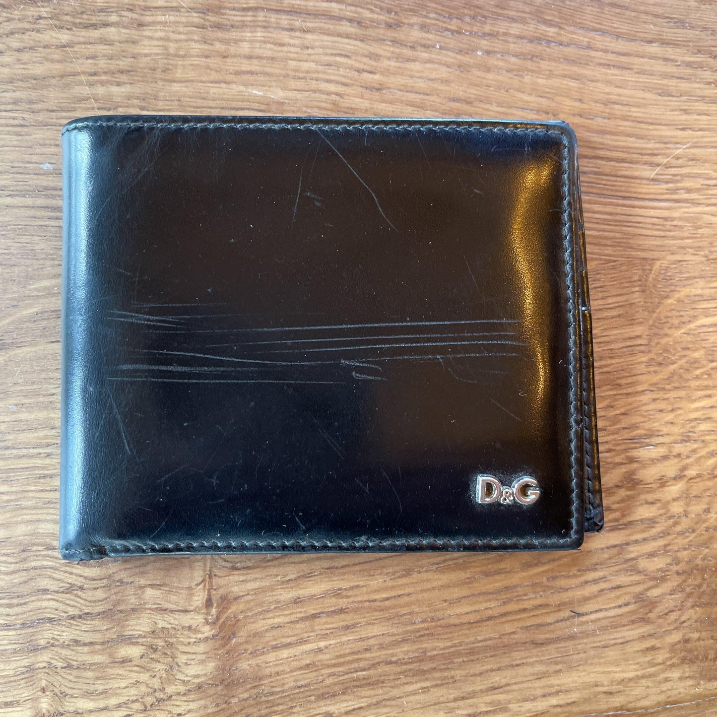 Lederen portemonnee van D&G - Bamestra Curiosa