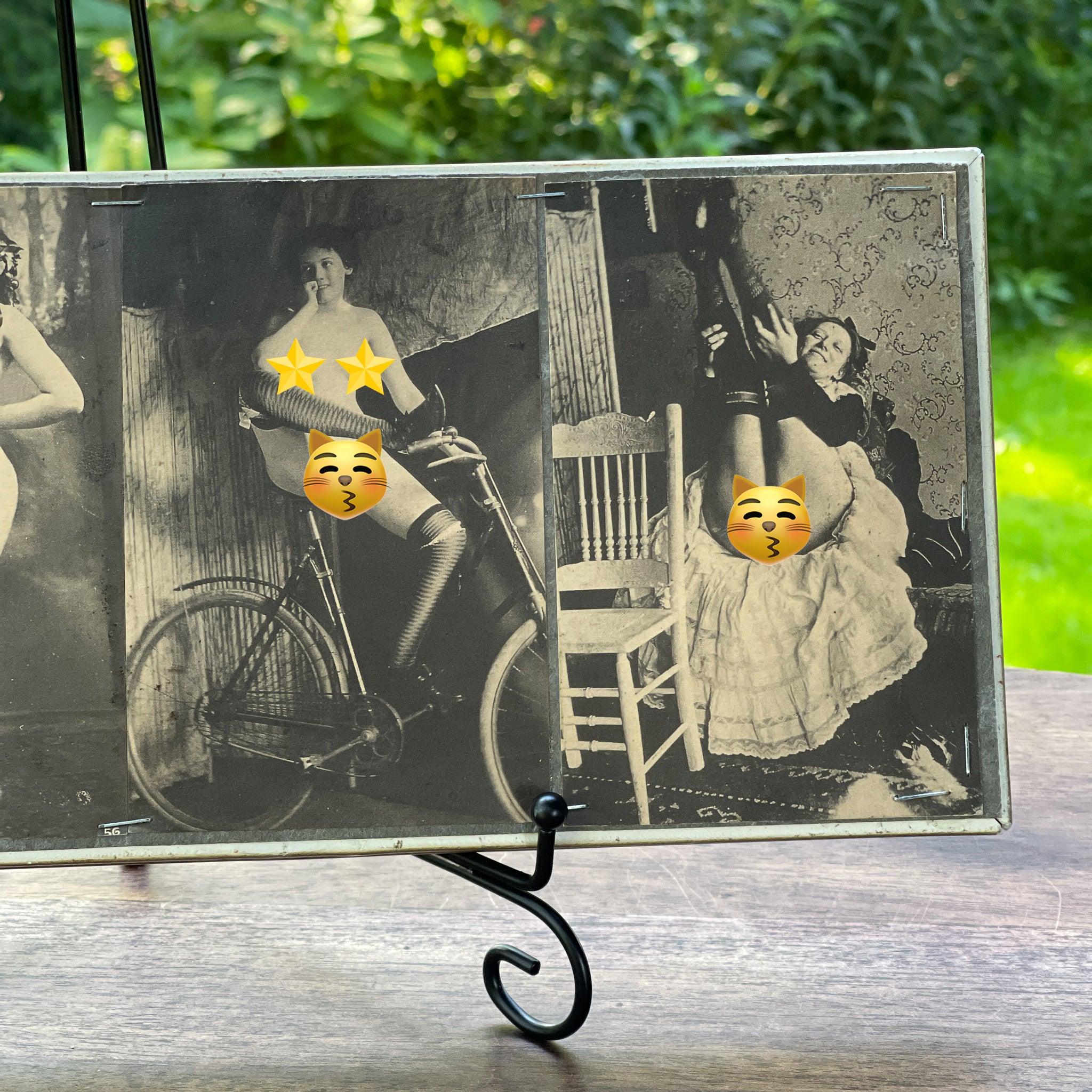 Lijstje met oude portretten met een verrassende achterzijde - The Collectionist